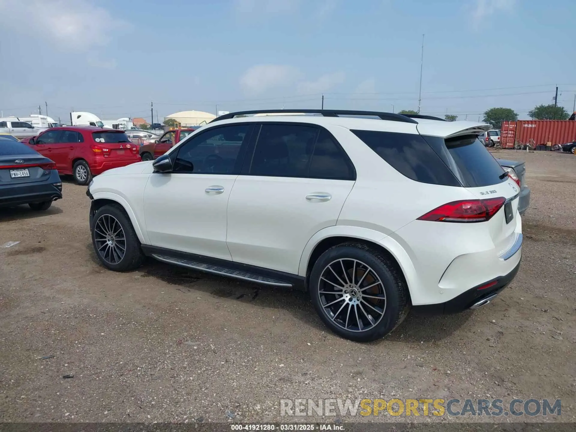 3 fotografías del automóvil dañado 4JGFB4JB4LA282620 MERCEDES-BENZ GLE 350 2020