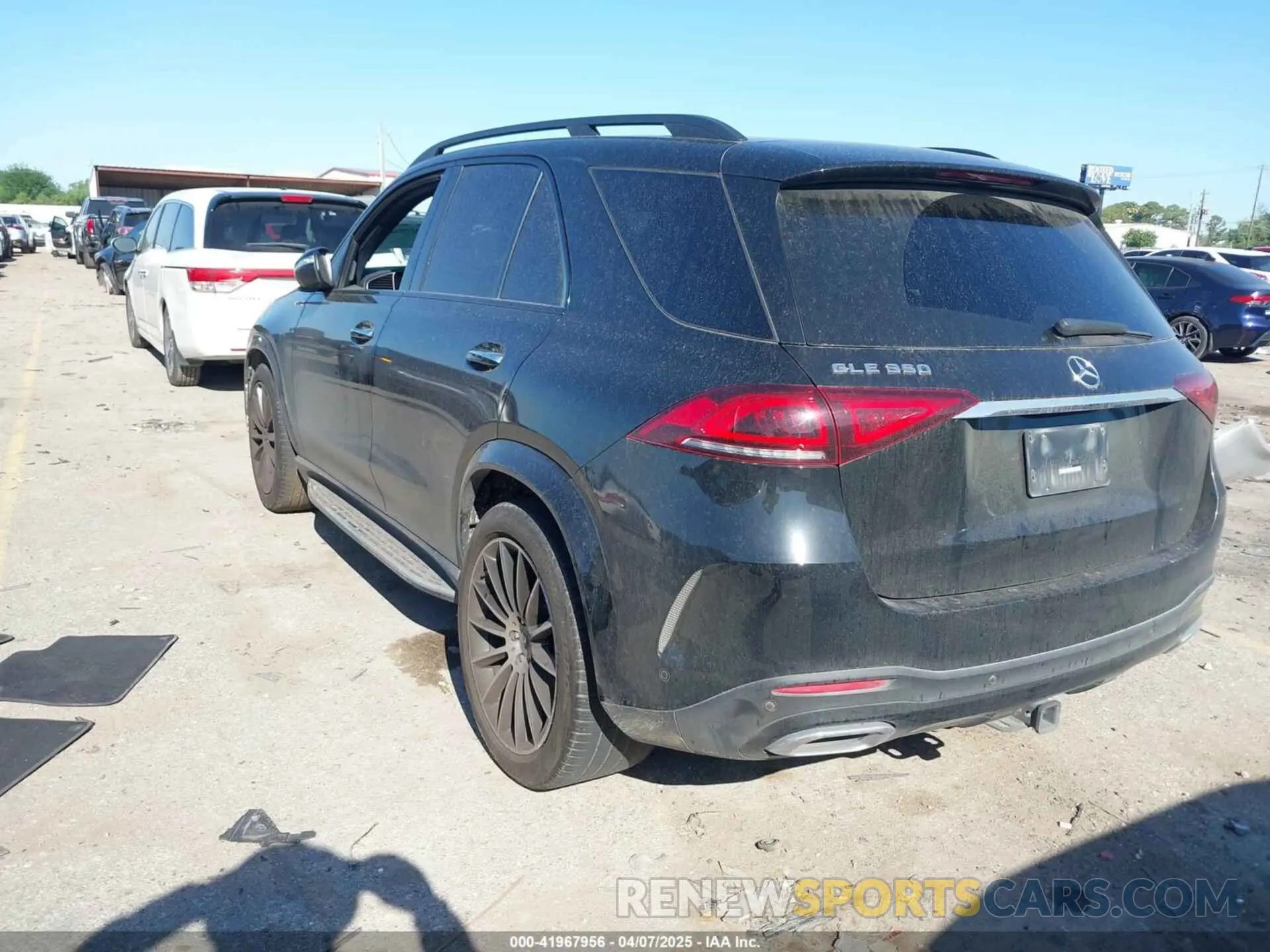 3 fotografías del automóvil dañado 4JGFB4JB6LA243687 MERCEDES-BENZ GLE 350 2020