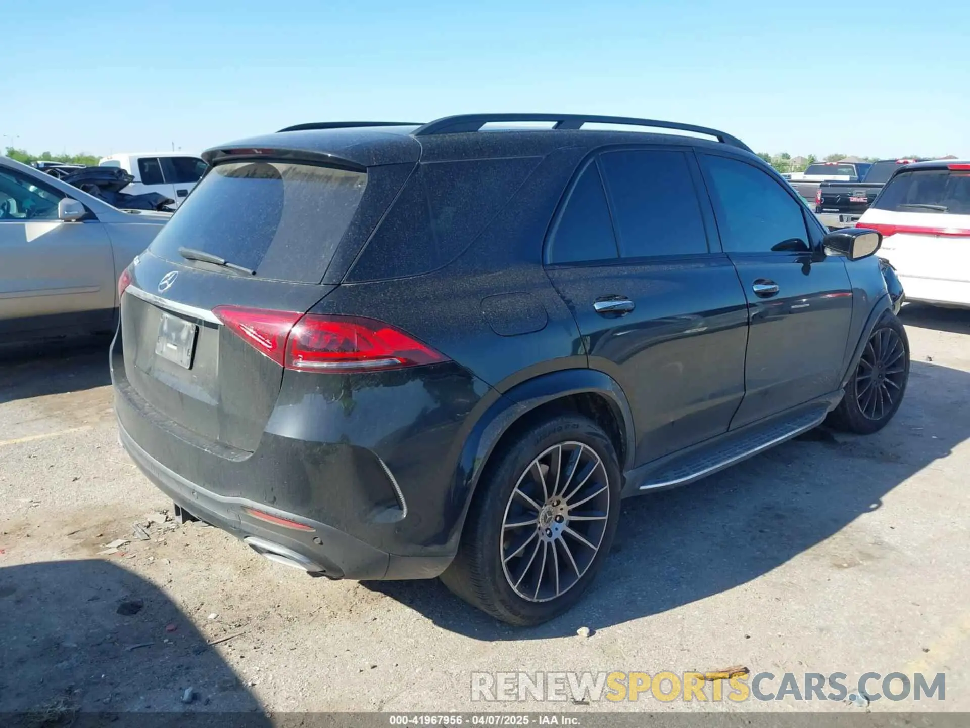 4 fotografías del automóvil dañado 4JGFB4JB6LA243687 MERCEDES-BENZ GLE 350 2020