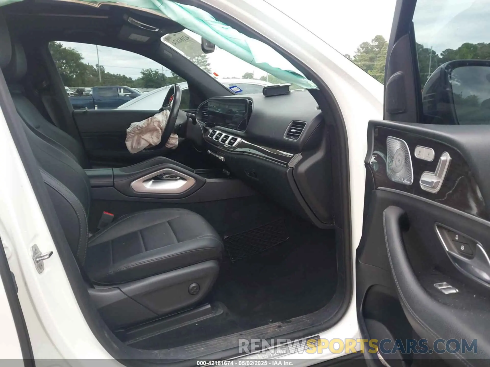 5 fotografías del automóvil dañado 4JGFB4JB7LA245416 MERCEDES-BENZ GLE 350 2020