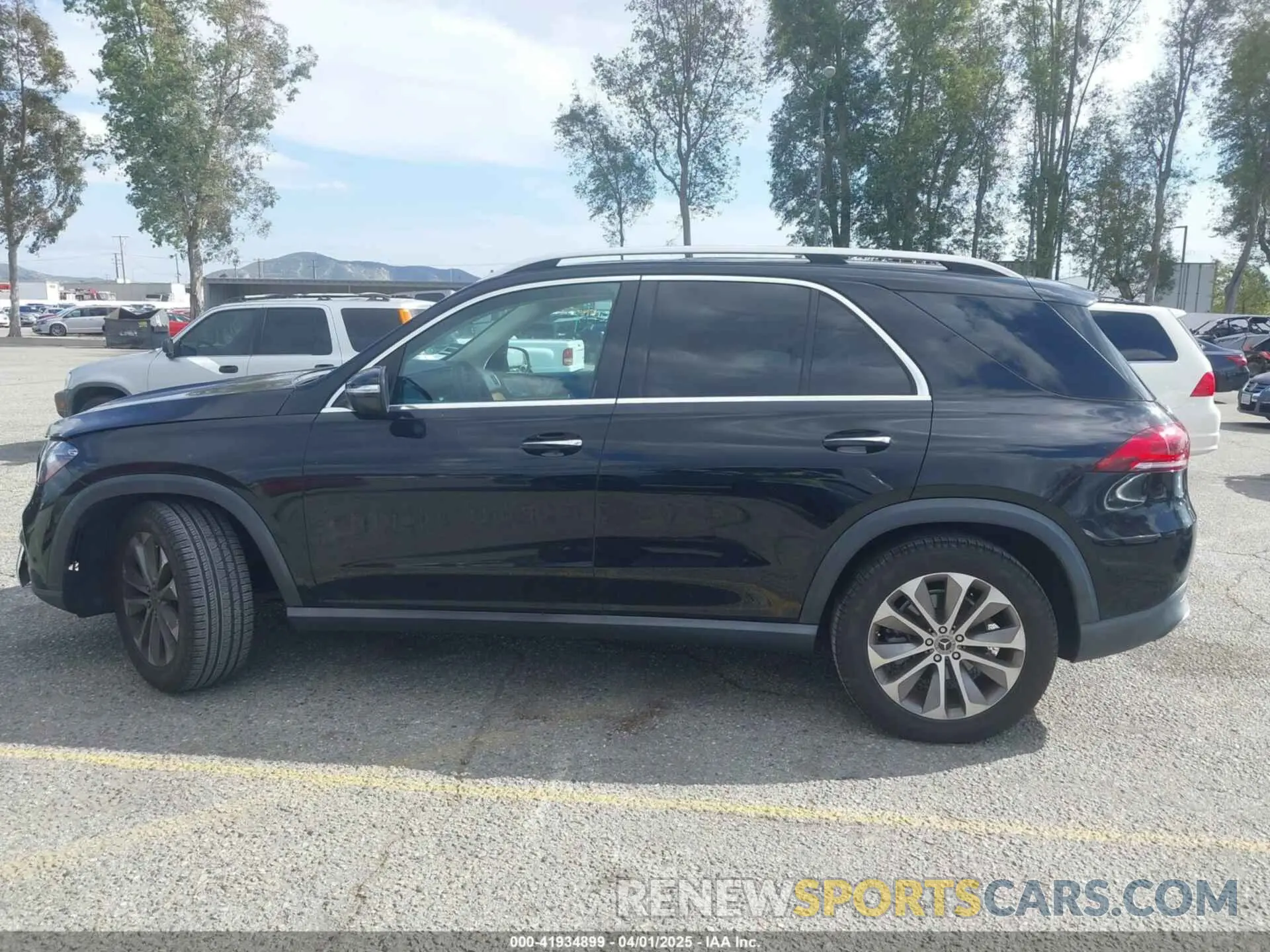 14 fotografías del automóvil dañado 4JGFB4JB9LA241173 MERCEDES-BENZ GLE 350 2020