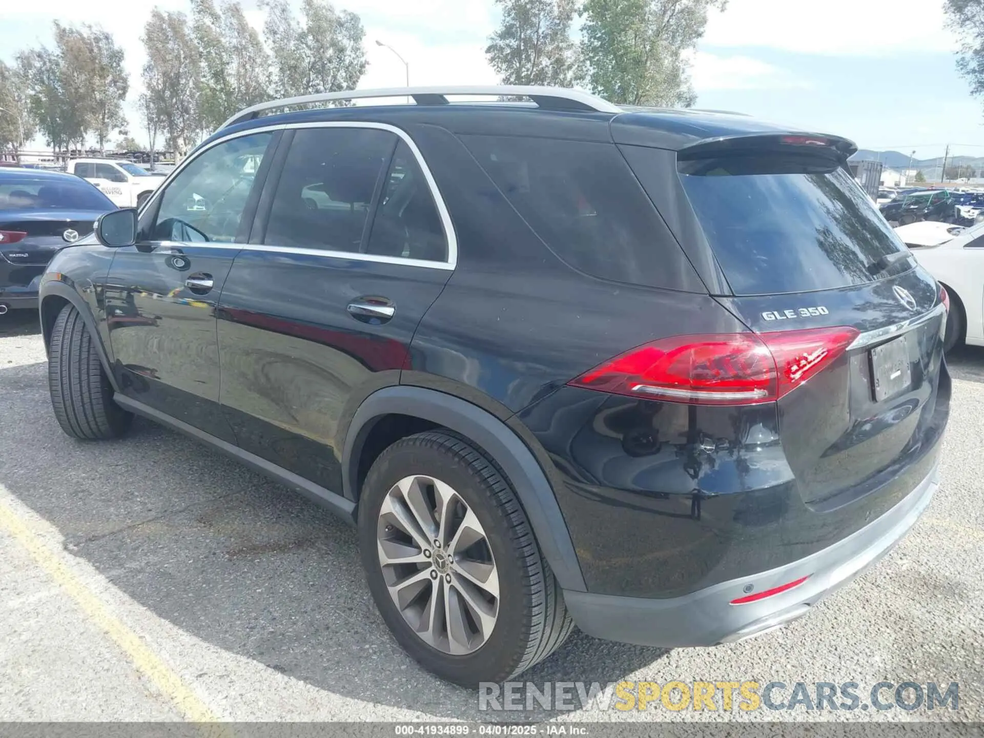 3 fotografías del automóvil dañado 4JGFB4JB9LA241173 MERCEDES-BENZ GLE 350 2020