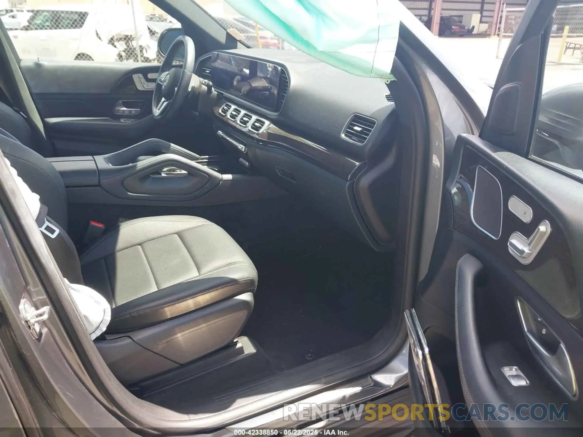 5 fotografías del automóvil dañado 4JGFB4JEXLA121120 MERCEDES-BENZ GLE 350 2020