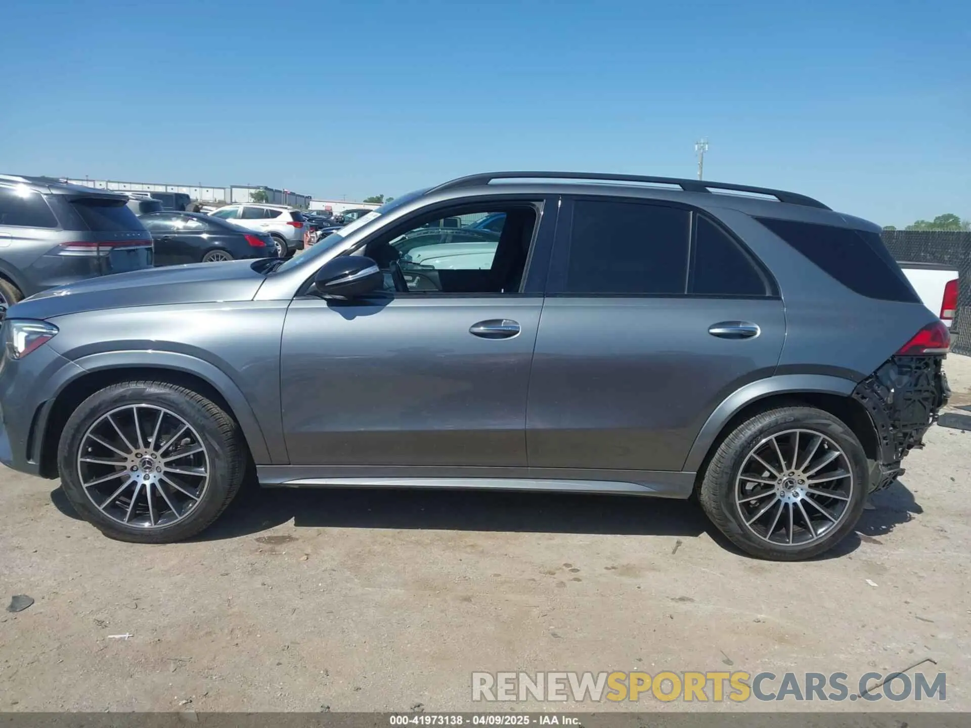 14 fotografías del automóvil dañado 4JGFB4KB2LA041492 MERCEDES-BENZ GLE 350 2020