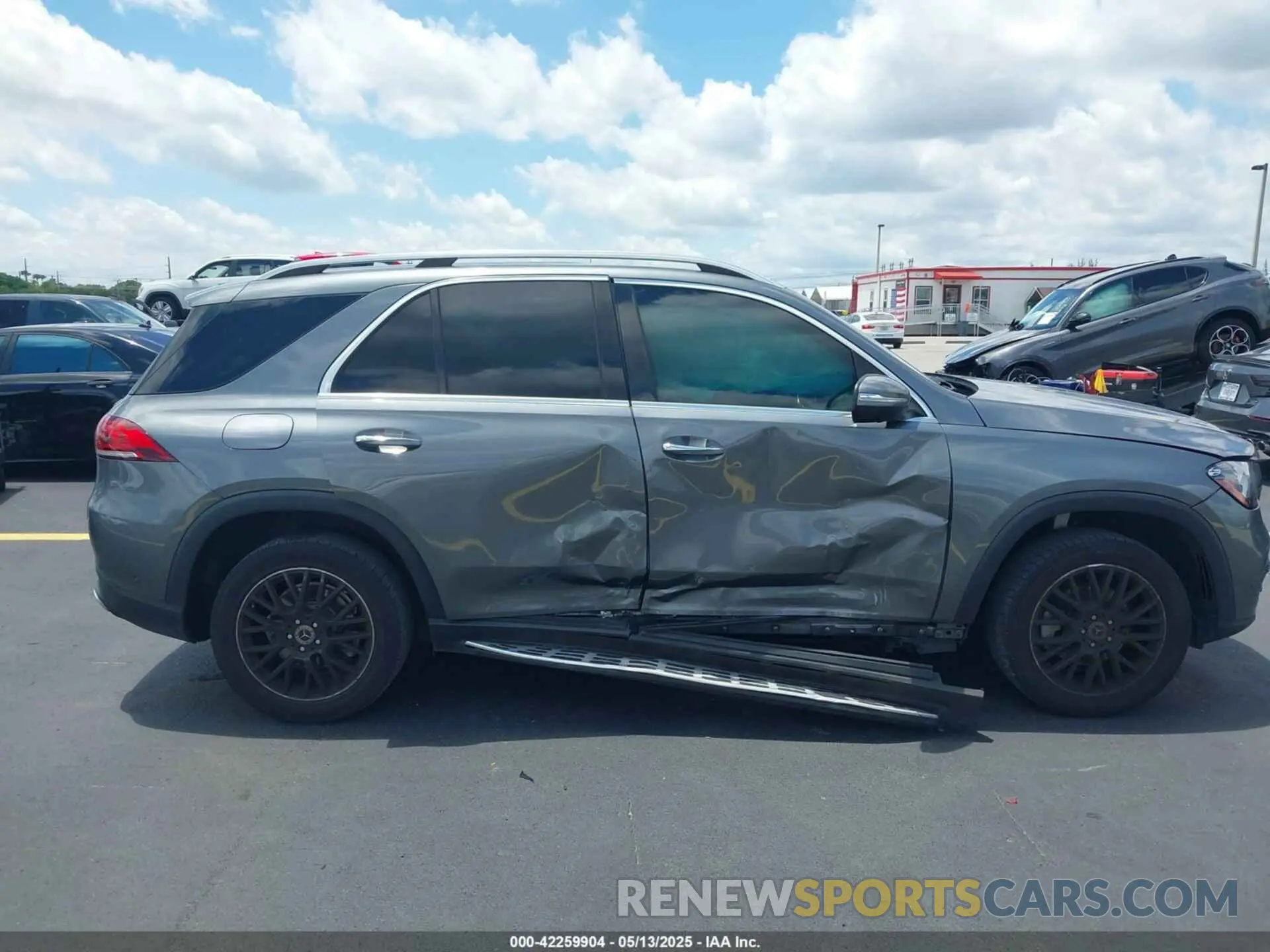 13 fotografías del automóvil dañado 4JGFB4KB4LA013712 MERCEDES-BENZ GLE 350 2020