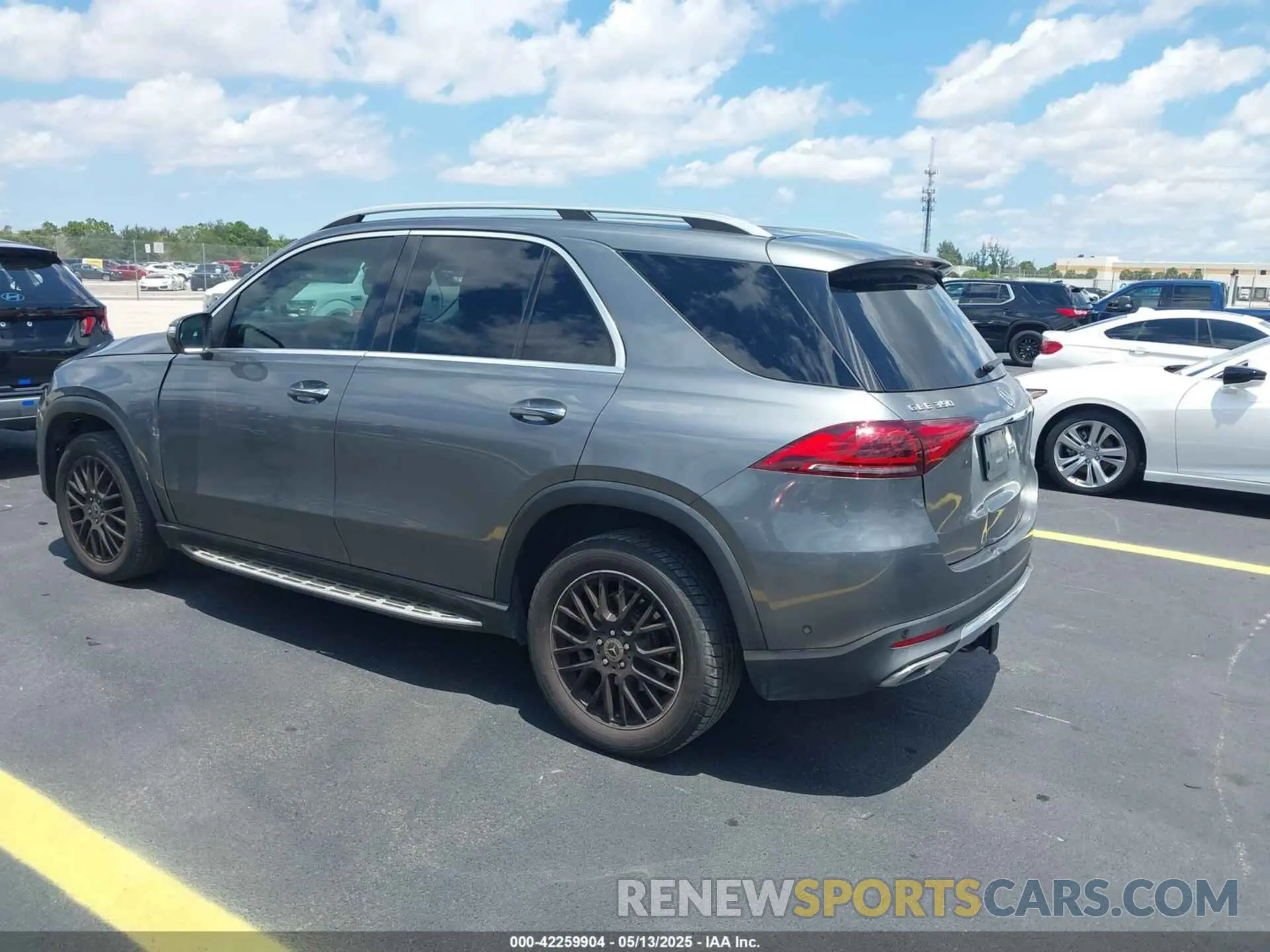 3 fotografías del automóvil dañado 4JGFB4KB4LA013712 MERCEDES-BENZ GLE 350 2020