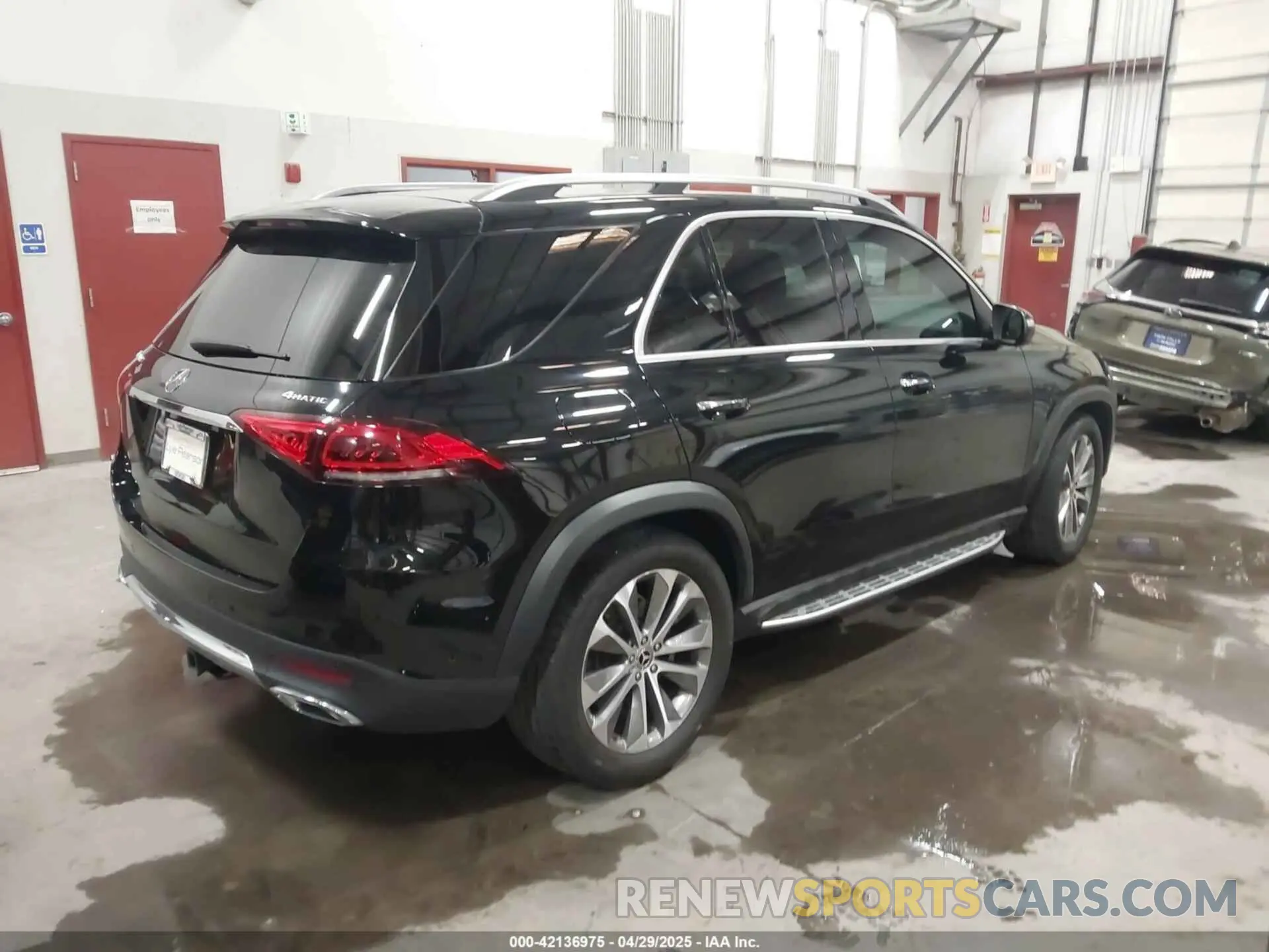 4 fotografías del automóvil dañado 4JGFB4KE0LA013524 MERCEDES-BENZ GLE 350 2020
