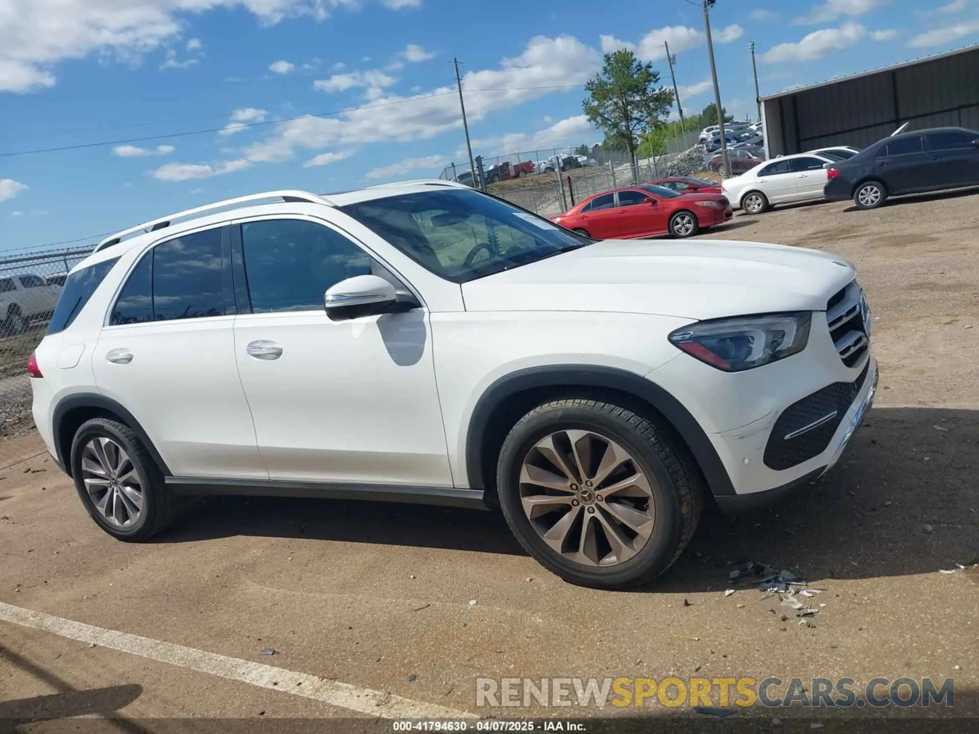 13 fotografías del automóvil dañado 4JGFB4KE2LA089441 MERCEDES-BENZ GLE 350 2020