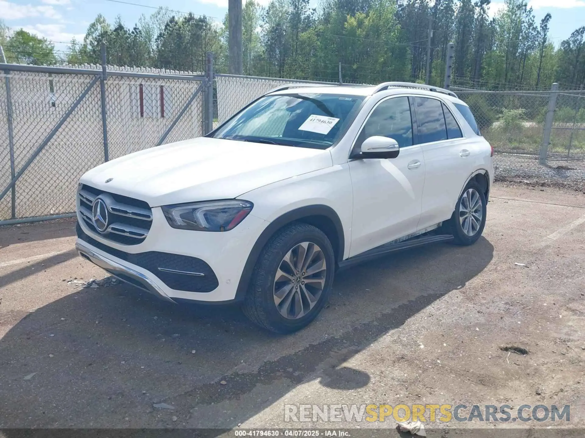 2 fotografías del automóvil dañado 4JGFB4KE2LA089441 MERCEDES-BENZ GLE 350 2020