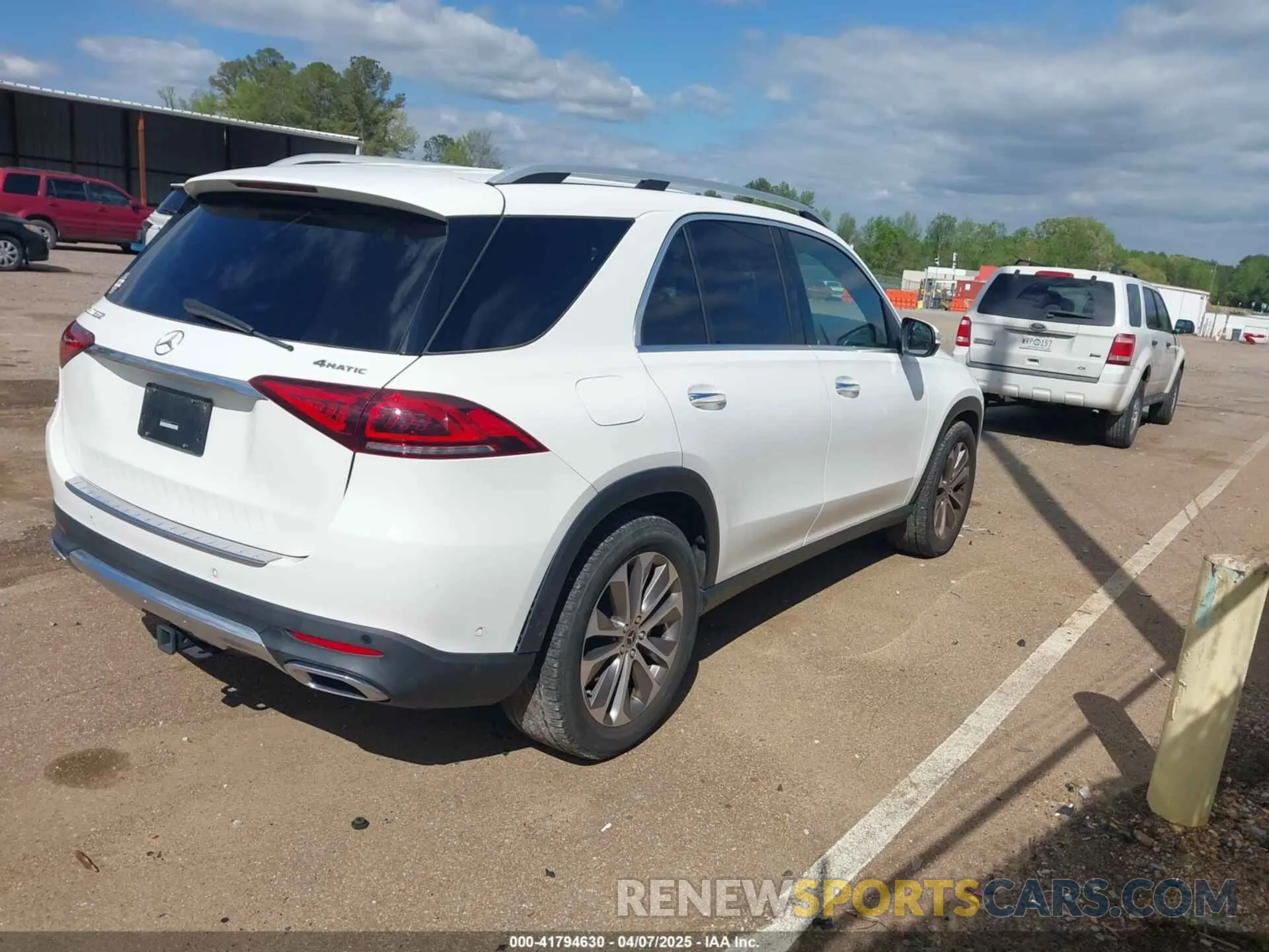 4 fotografías del automóvil dañado 4JGFB4KE2LA089441 MERCEDES-BENZ GLE 350 2020