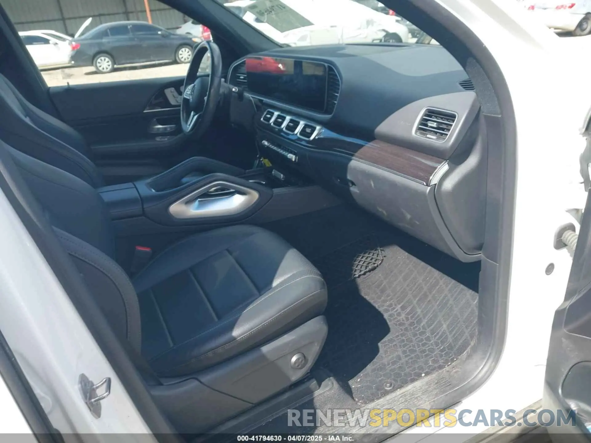 5 fotografías del automóvil dañado 4JGFB4KE2LA089441 MERCEDES-BENZ GLE 350 2020