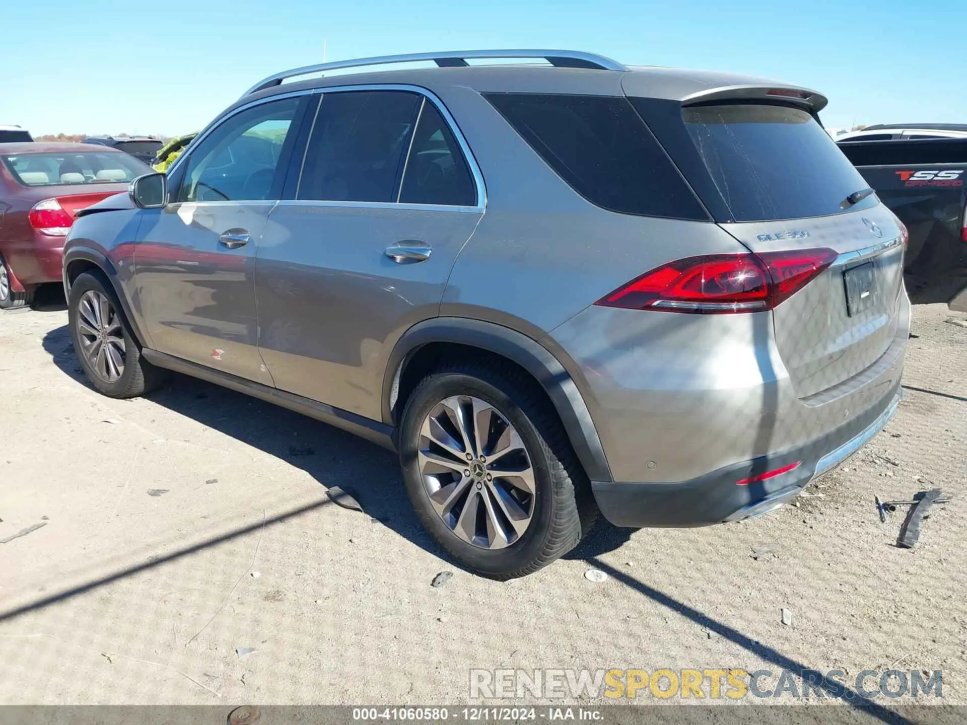 3 fotografías del automóvil dañado 4JGFB4JB0MA550922 MERCEDES-BENZ GLE 350 2021