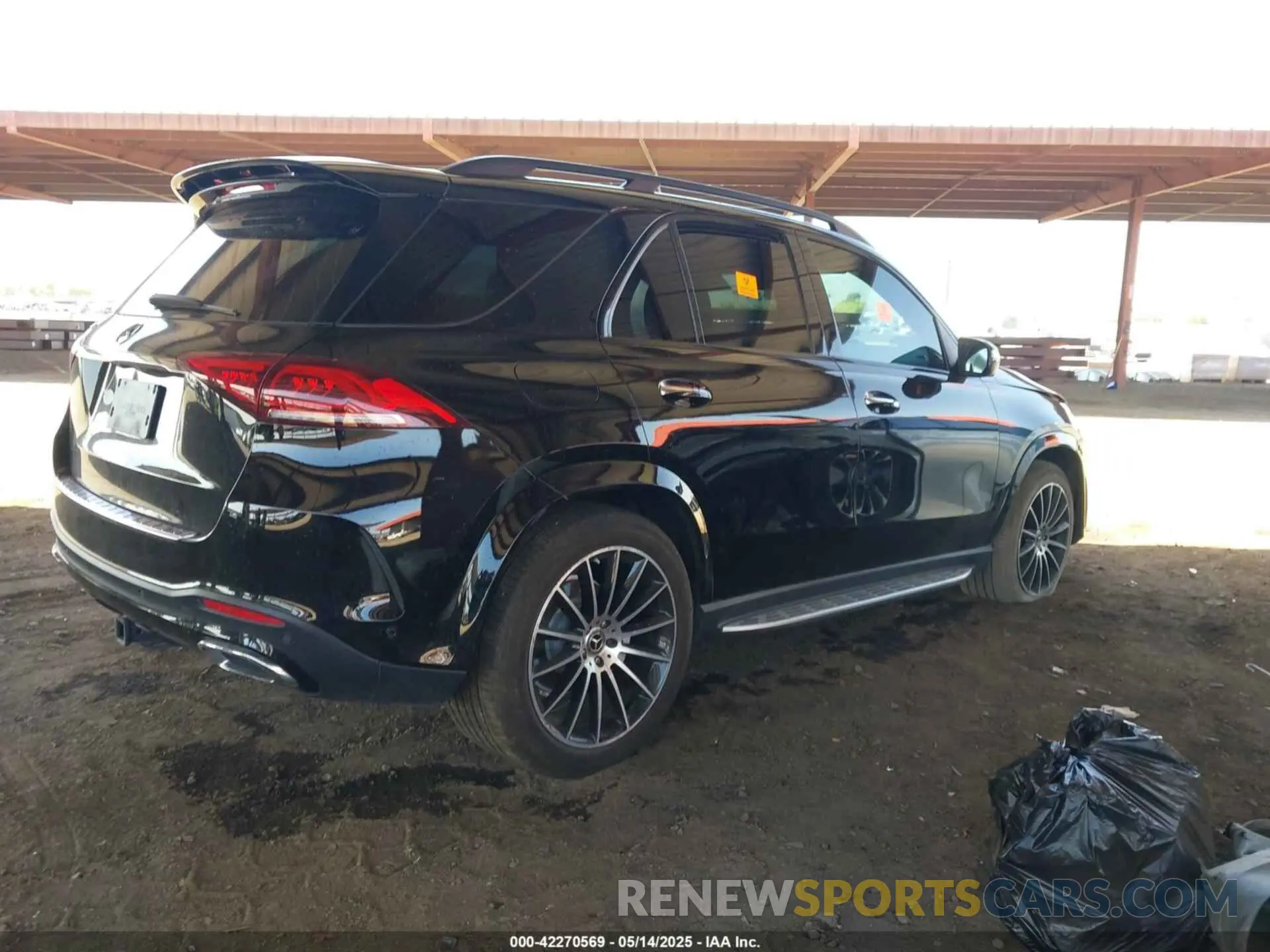 4 fotografías del automóvil dañado 4JGFB4JB2MA357980 MERCEDES-BENZ GLE 350 2021