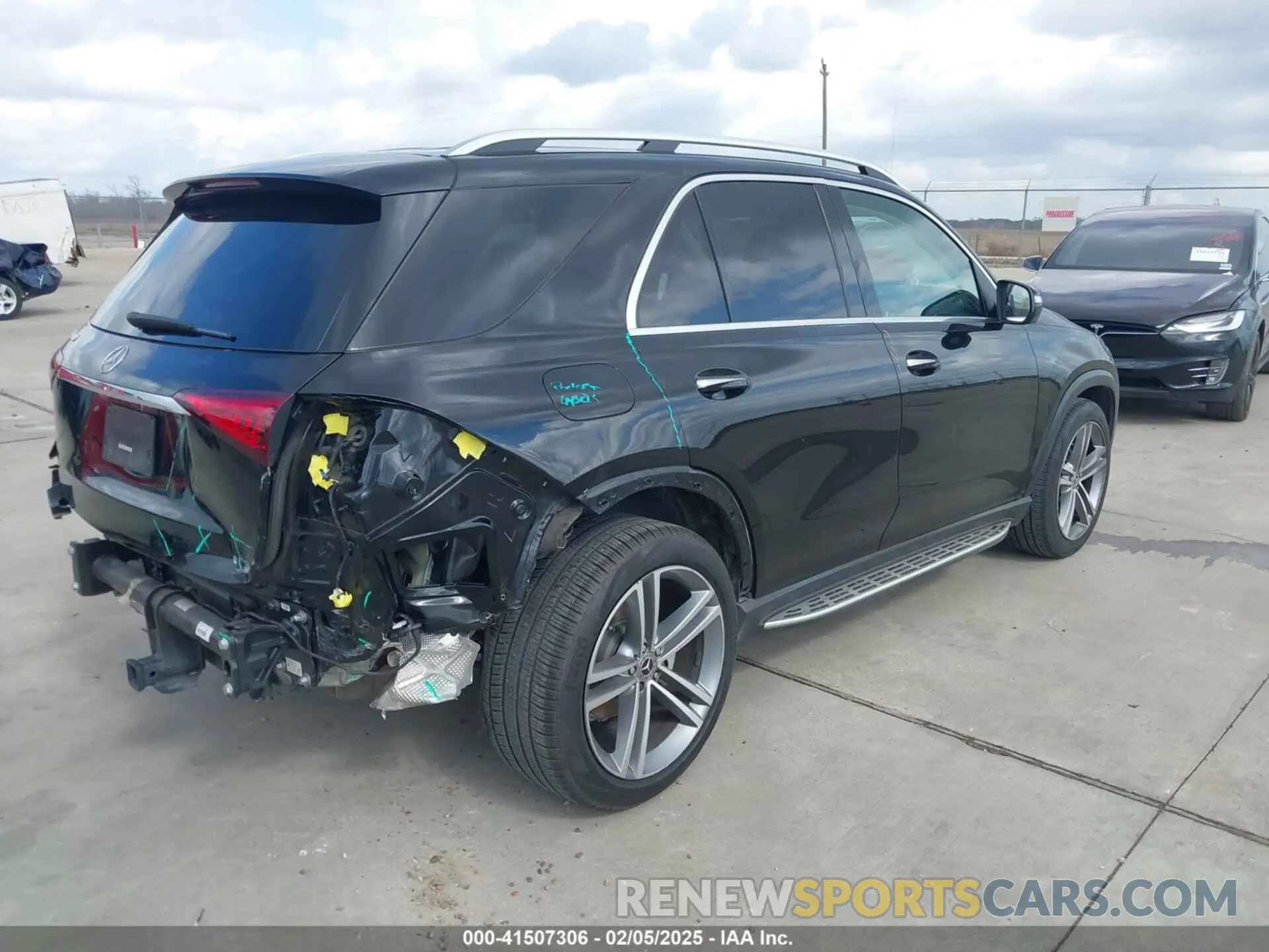 4 fotografías del automóvil dañado 4JGFB4JB6MA366097 MERCEDES-BENZ GLE 350 2021