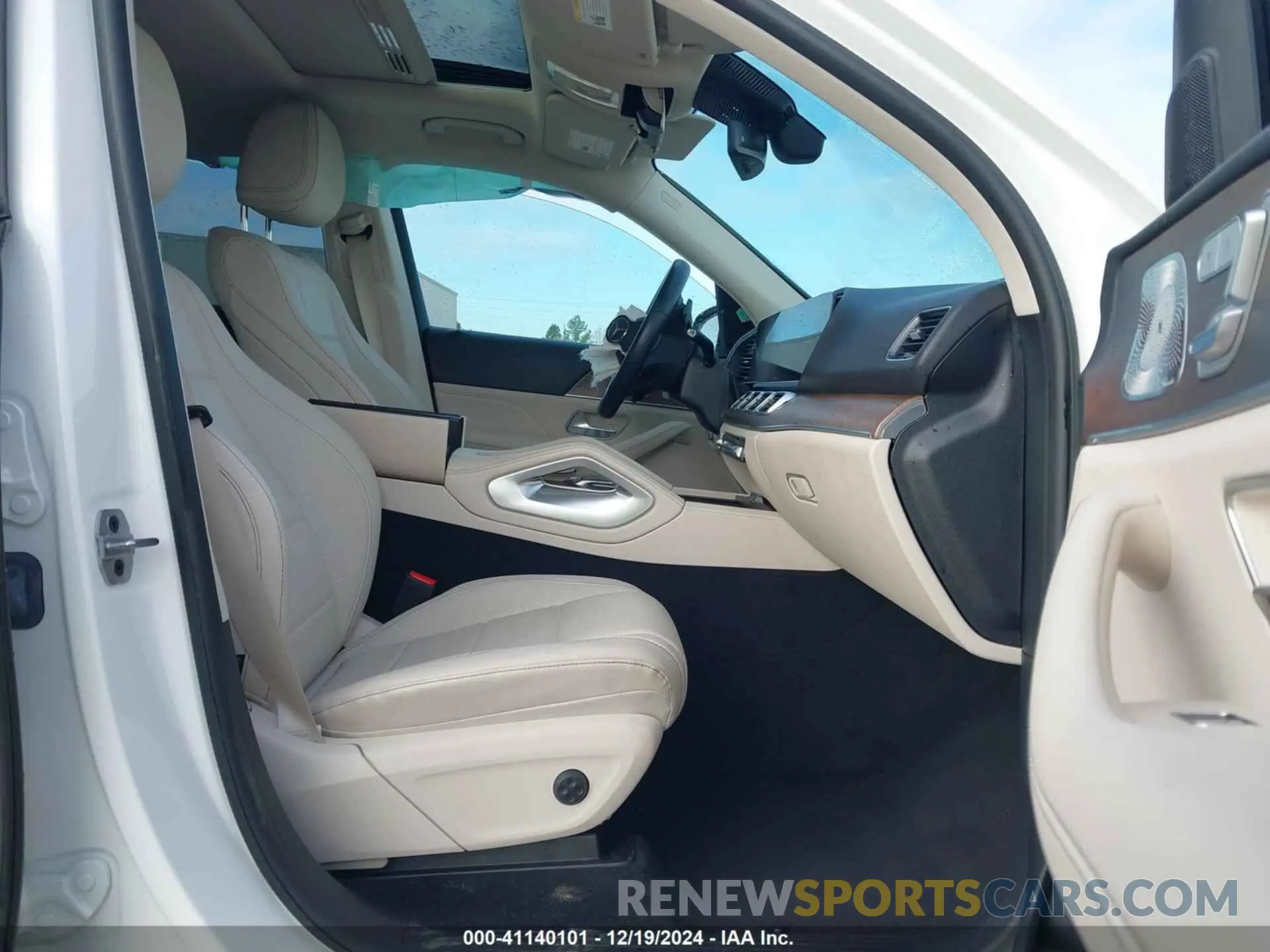 5 fotografías del automóvil dañado 4JGFB4JB9MA523265 MERCEDES-BENZ GLE 350 2021