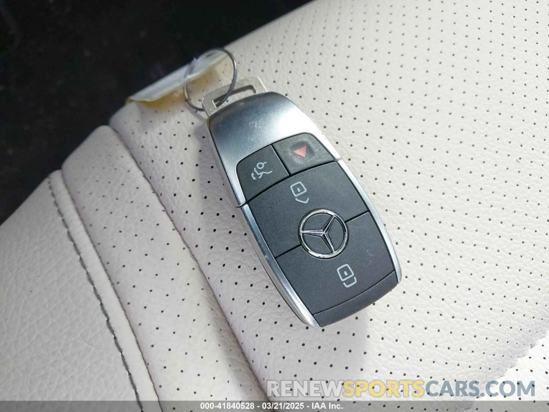 11 fotografías del automóvil dañado 4JGFB4KB2MA492990 MERCEDES-BENZ GLE 350 2021