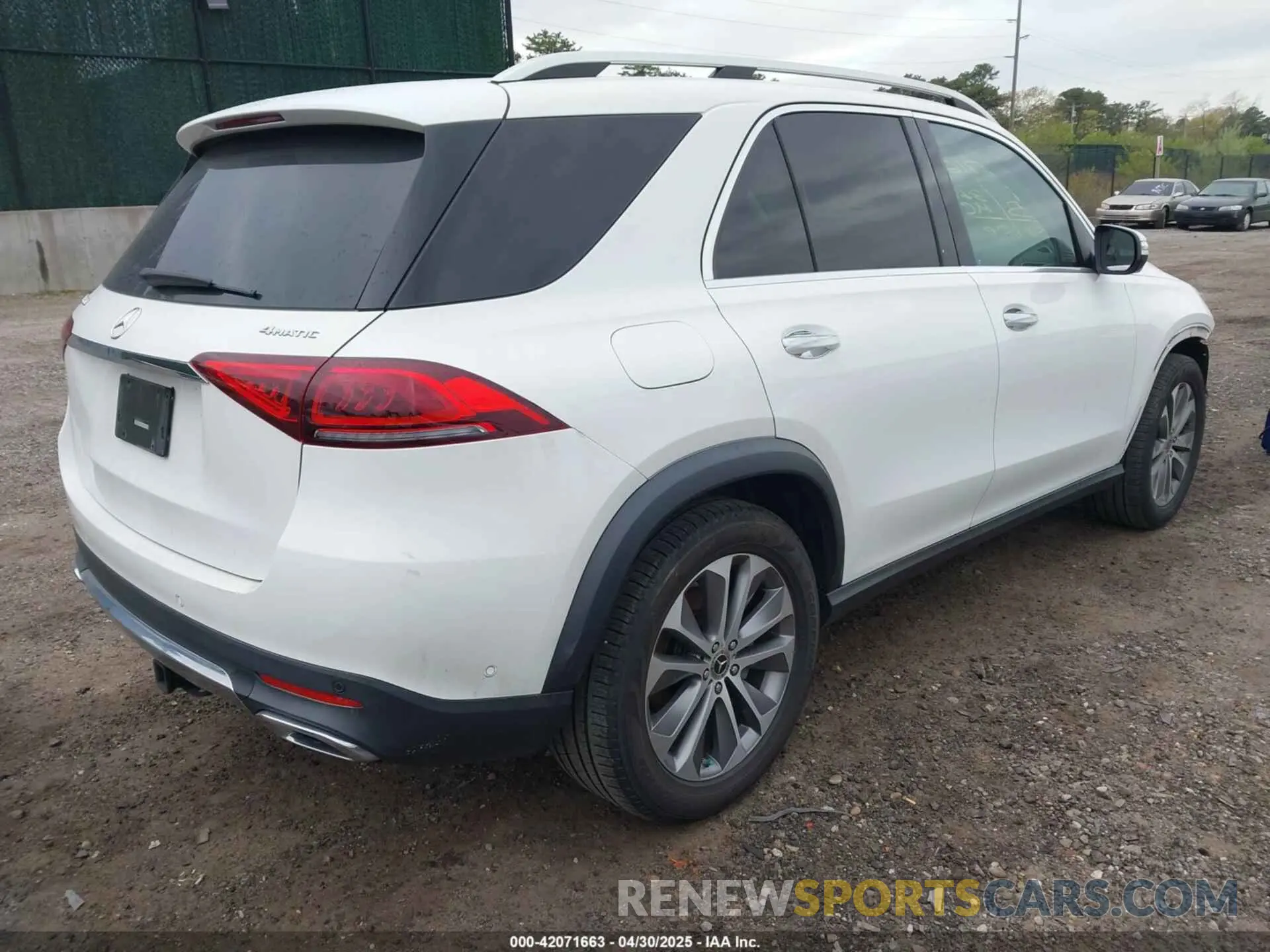 4 fotografías del automóvil dañado 4JGFB4KB5MA328147 MERCEDES-BENZ GLE 350 2021