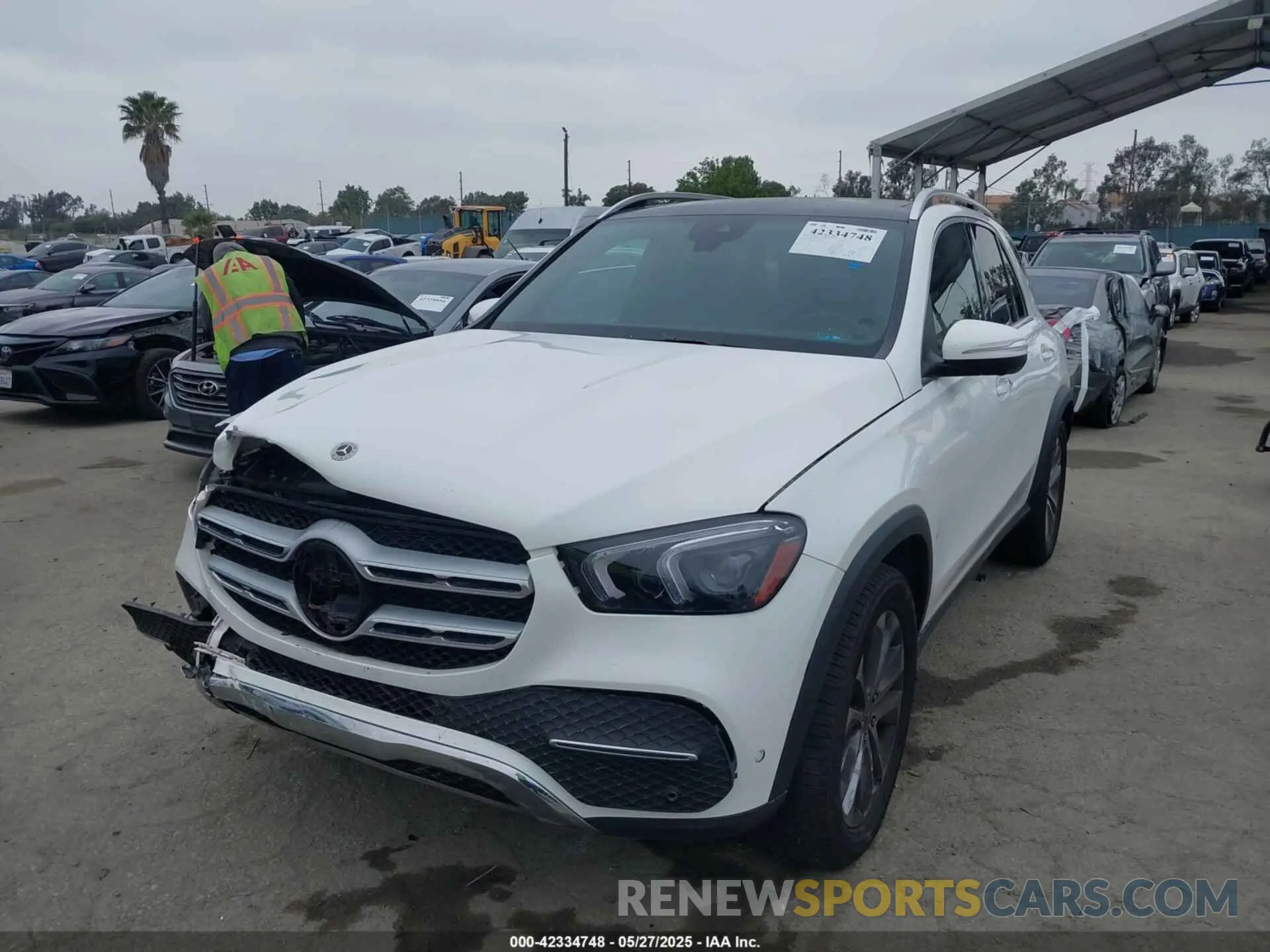 2 fotografías del automóvil dañado 4JGFB4KB9MA327860 MERCEDES-BENZ GLE 350 2021