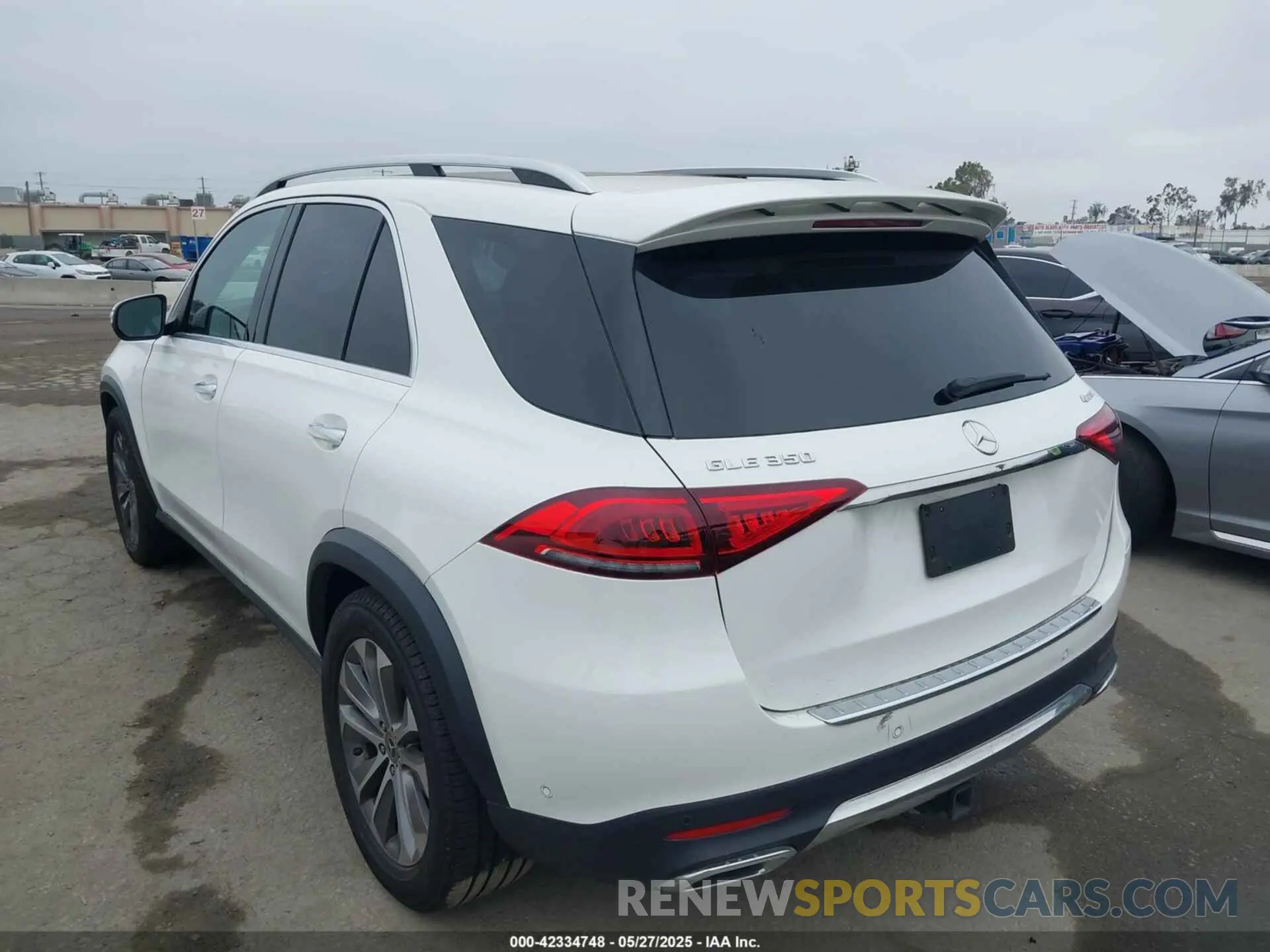3 fotografías del automóvil dañado 4JGFB4KB9MA327860 MERCEDES-BENZ GLE 350 2021