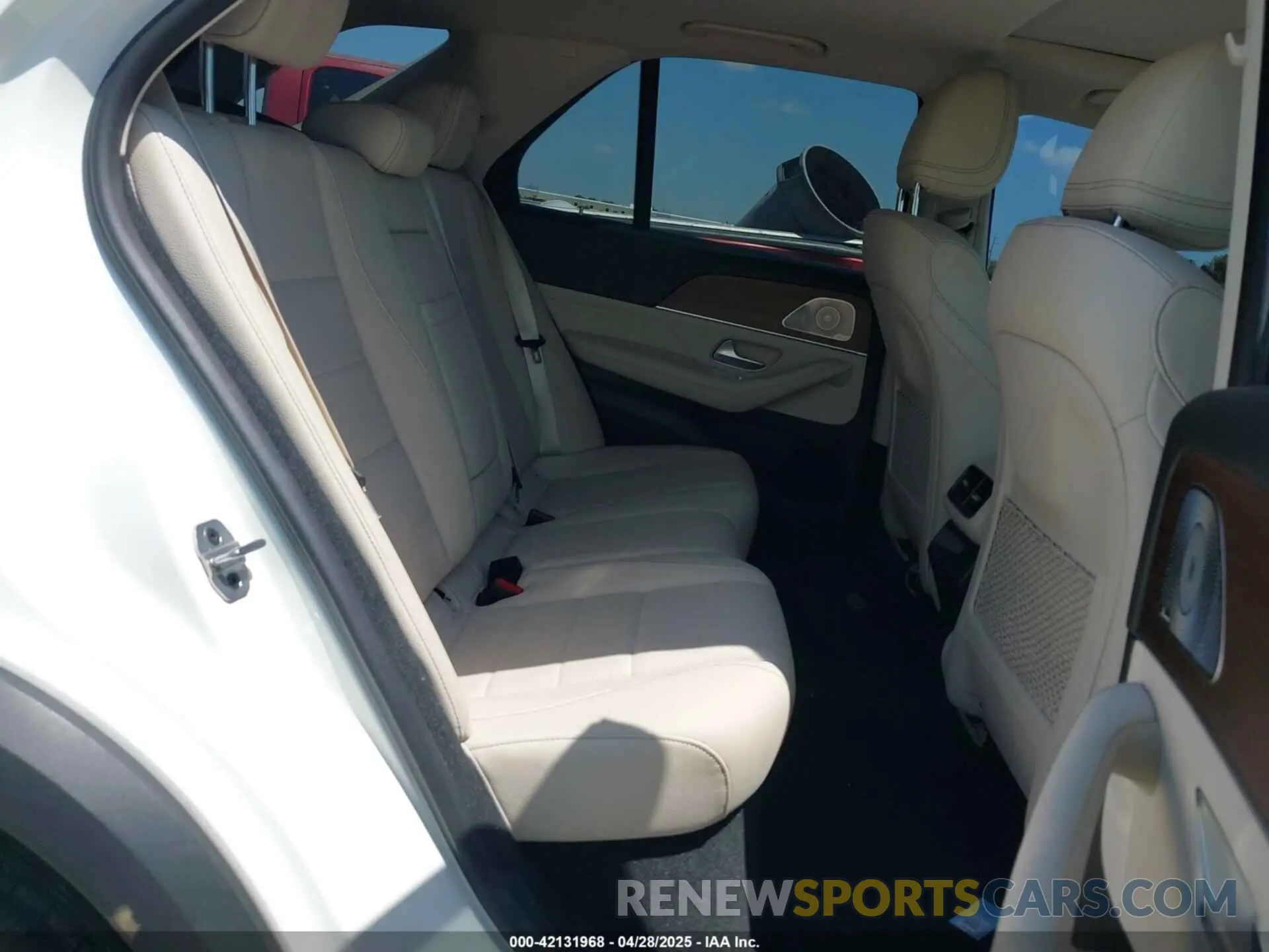 8 fotografías del automóvil dañado 4JGFB4JB5NA703411 MERCEDES-BENZ GLE 350 2022