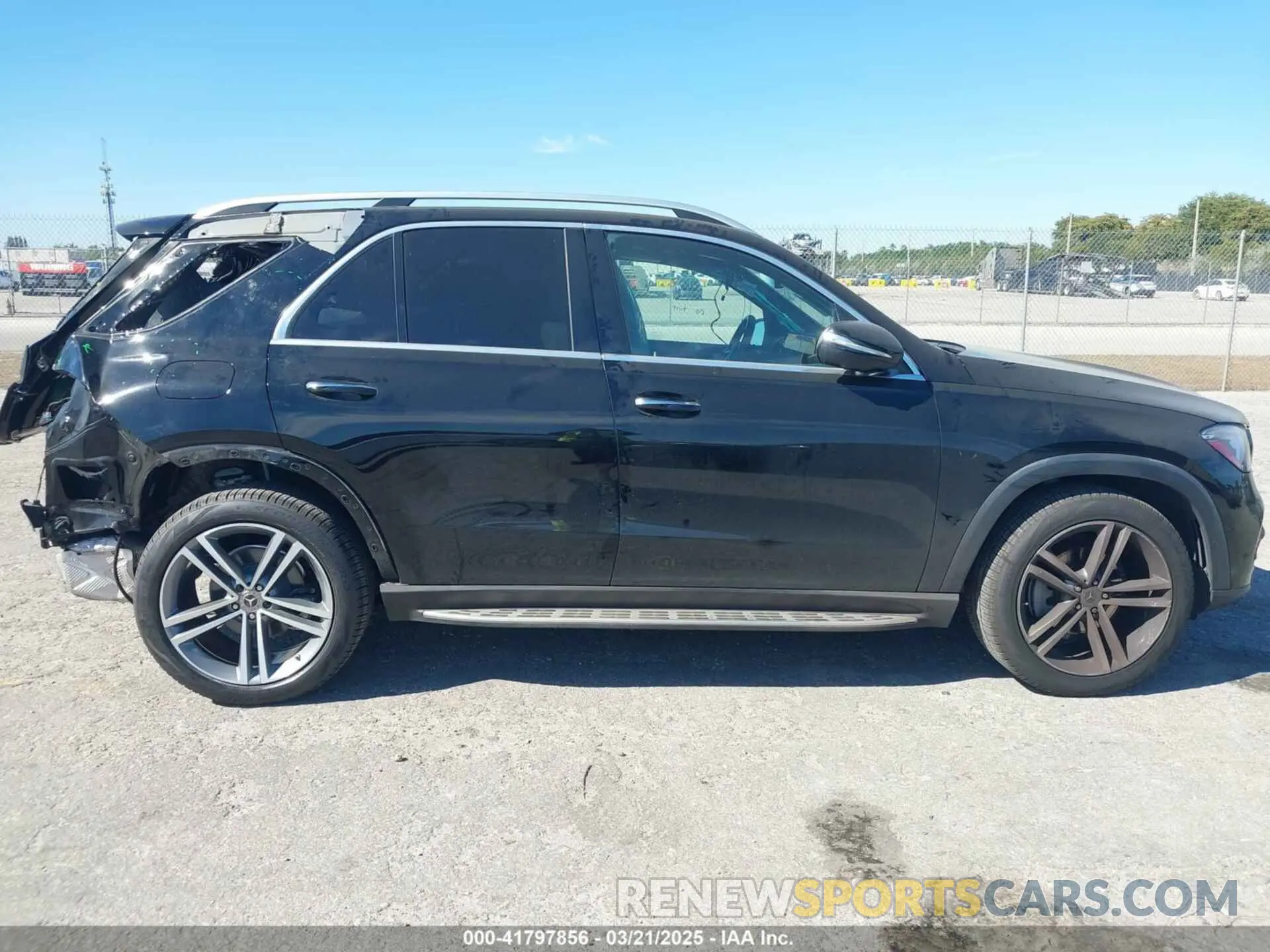 14 fotografías del automóvil dañado 4JGFB4JB5NA715798 MERCEDES-BENZ GLE 350 2022