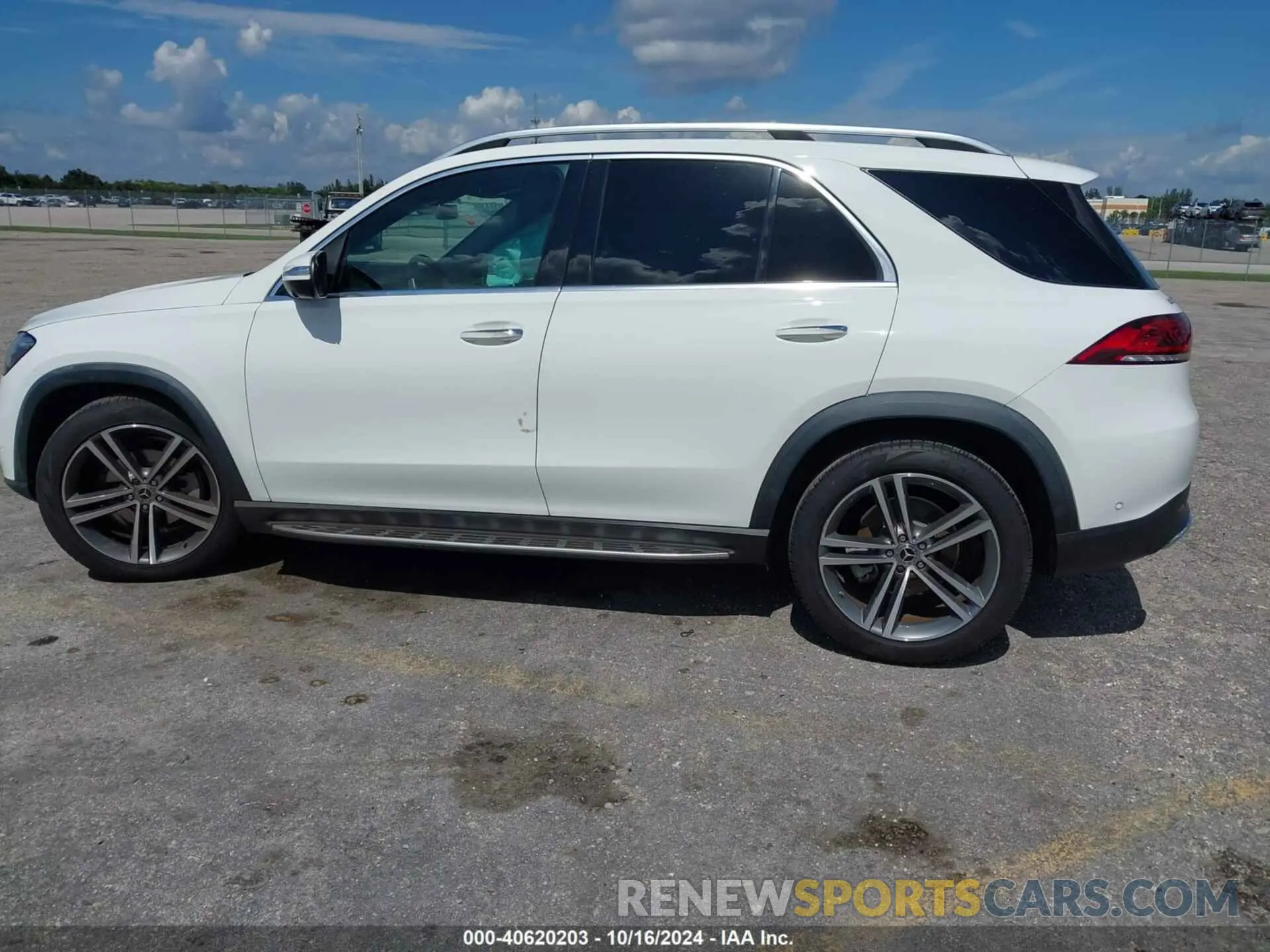 14 fotografías del automóvil dañado 4JGFB4JB5NA770560 MERCEDES-BENZ GLE 350 2022