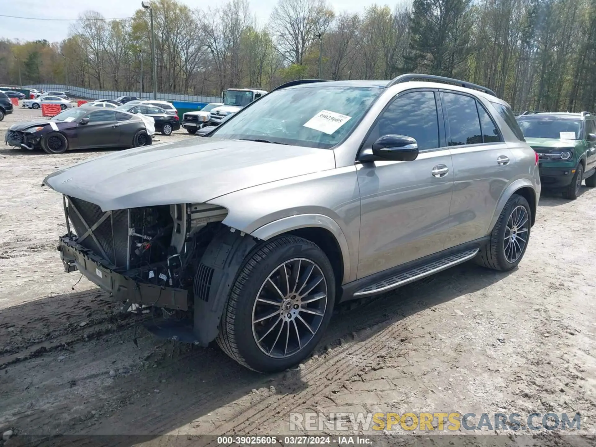 2 fotografías del automóvil dañado 4JGFB4JB7NA610678 MERCEDES-BENZ GLE 350 2022