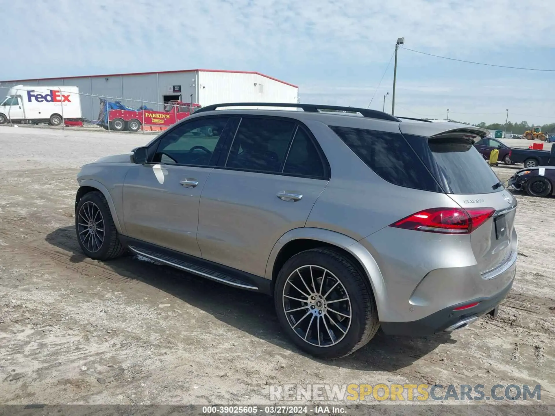 3 fotografías del automóvil dañado 4JGFB4JB7NA610678 MERCEDES-BENZ GLE 350 2022