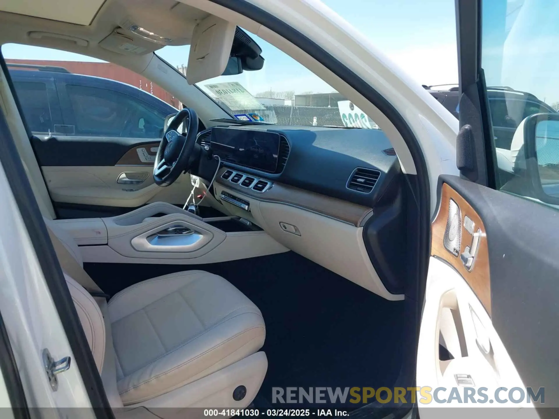 5 fotografías del automóvil dañado 4JGFB4JB7NA691861 MERCEDES-BENZ GLE 350 2022