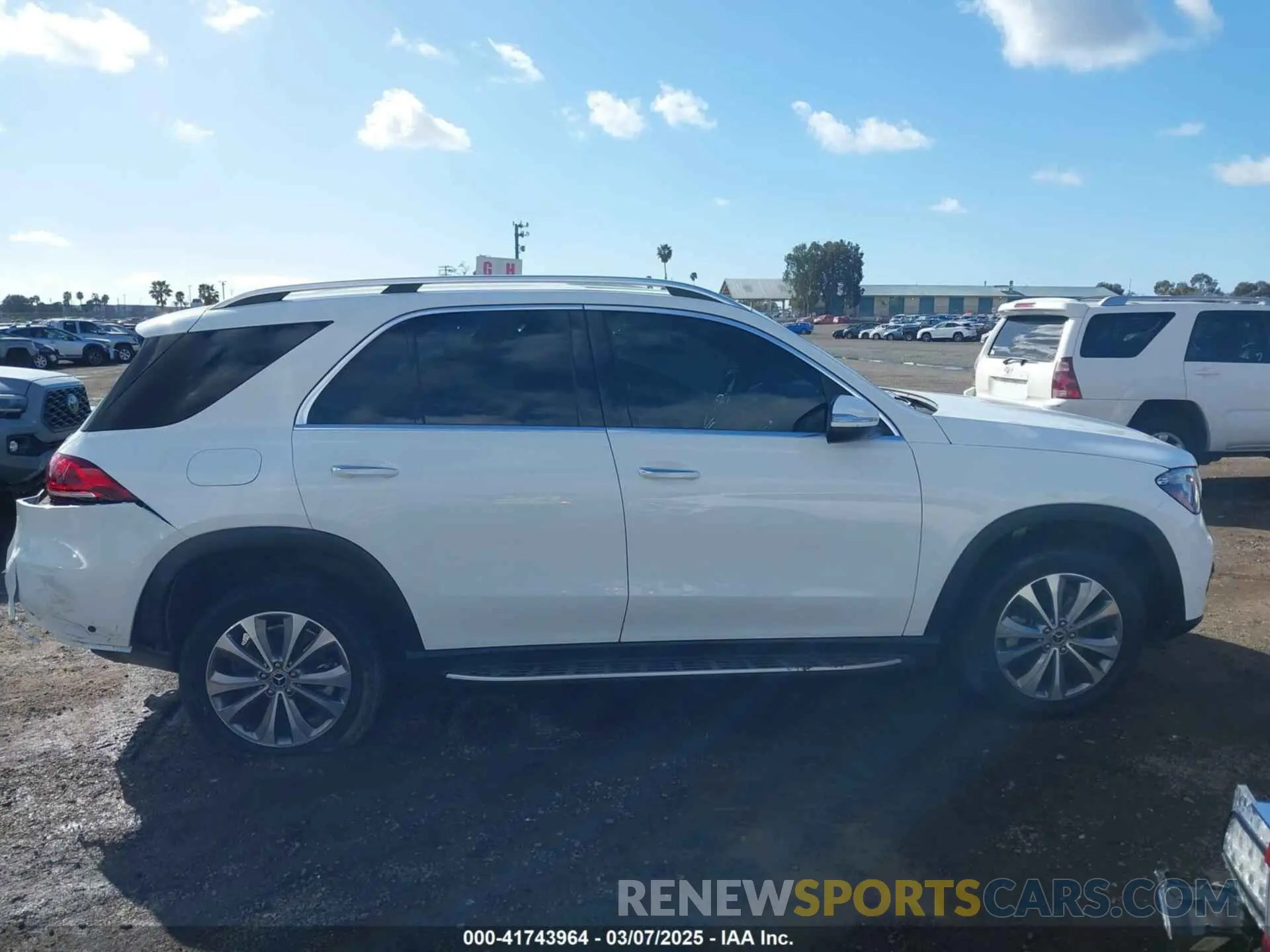 13 fotografías del automóvil dañado 4JGFB4KBXNA681596 MERCEDES-BENZ GLE 350 2022