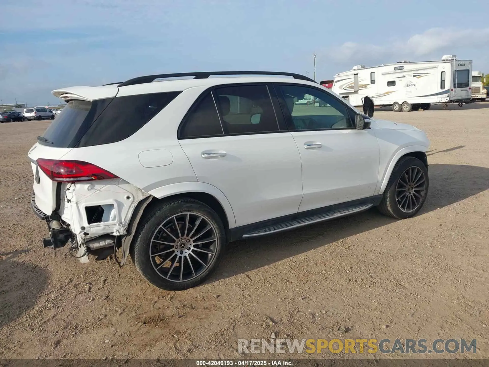4 fotografías del automóvil dañado 4JGFB4JB5PA891771 MERCEDES-BENZ GLE 350 2023