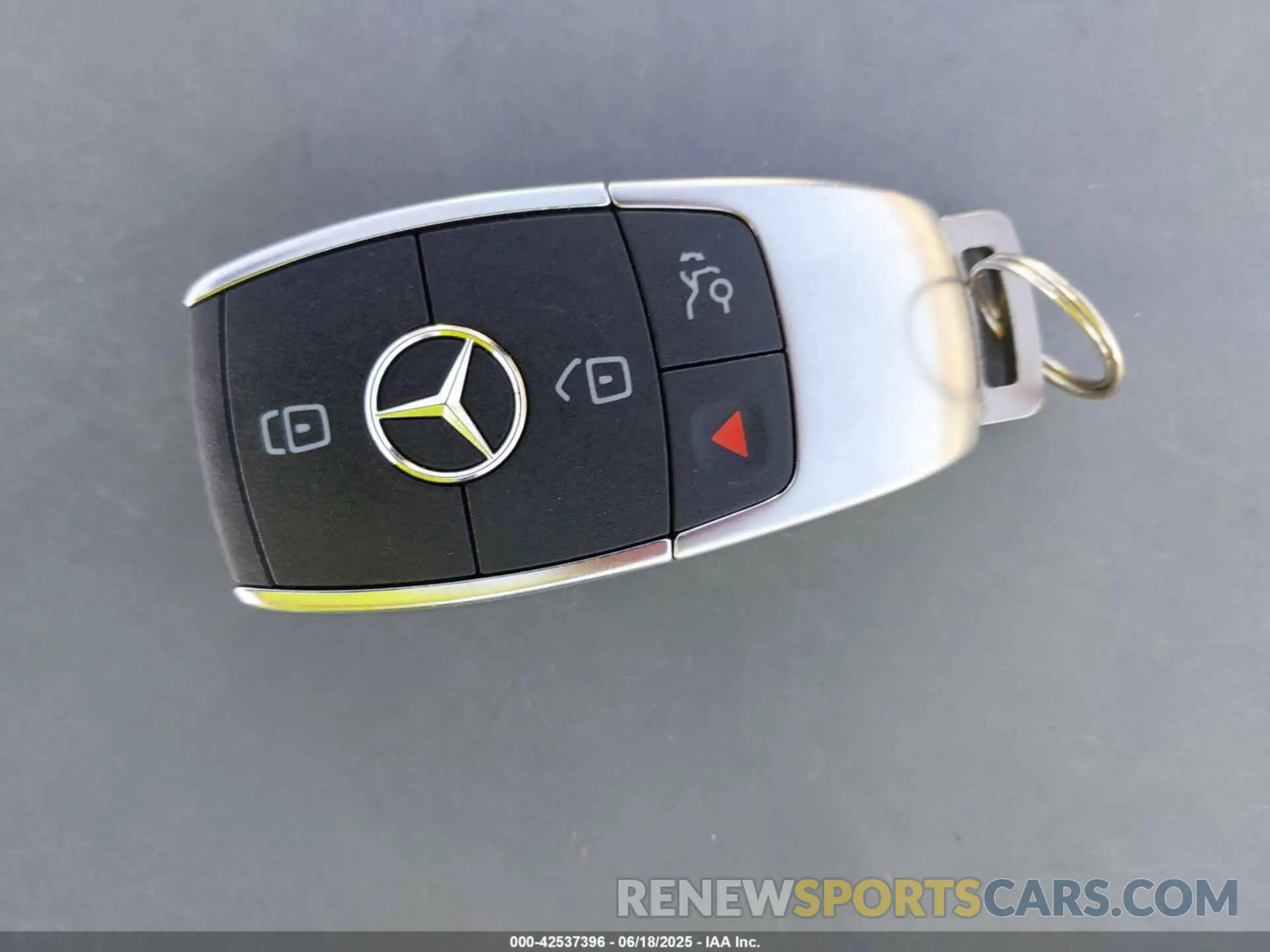 11 fotografías del automóvil dañado 4JGFB4JE2PA885002 MERCEDES-BENZ GLE 350 2023