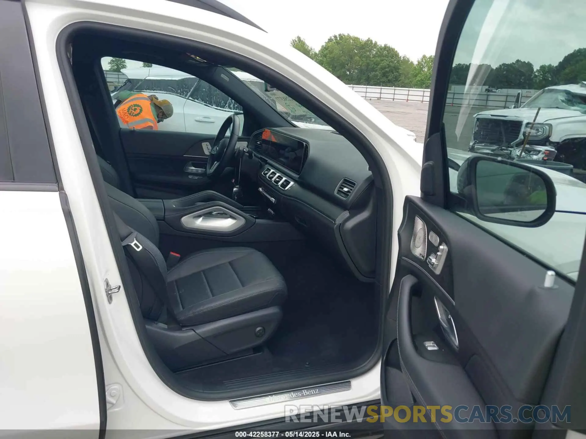 5 fotografías del automóvil dañado 4JGFB4KBXPA898102 MERCEDES-BENZ GLE 350 2023