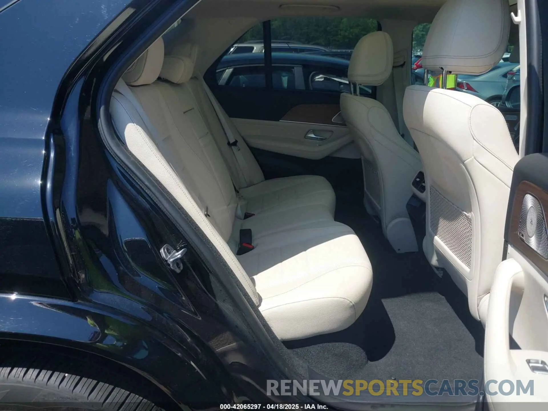 8 fotografías del automóvil dañado 4JGFB4FB2RB014600 MERCEDES-BENZ GLE 350 2024