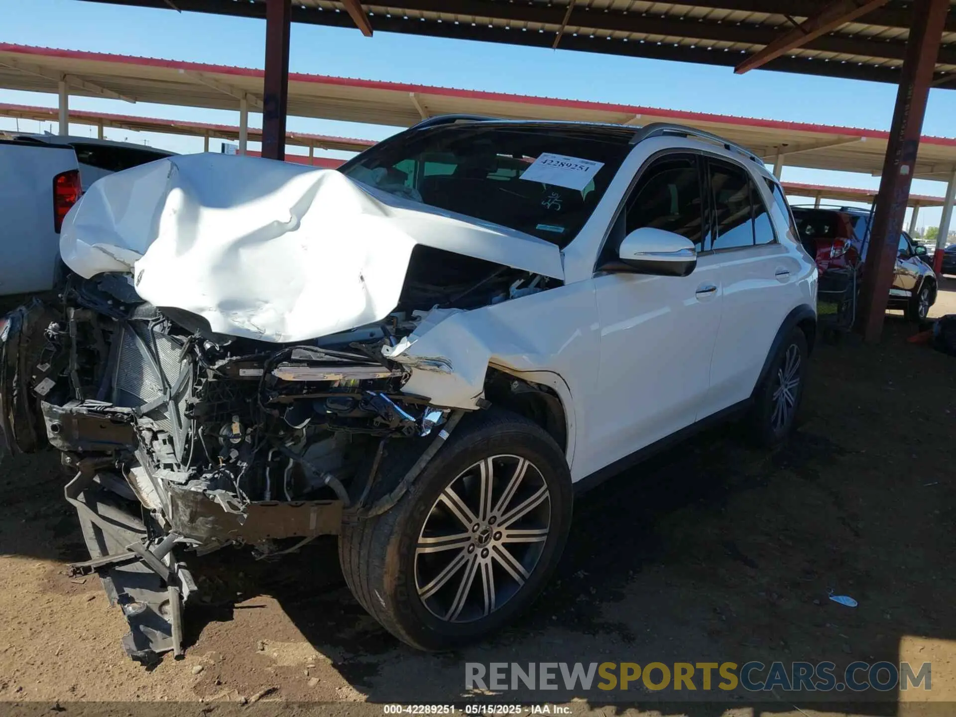 2 fotografías del automóvil dañado 4JGFB4FB3RB015982 MERCEDES-BENZ GLE 350 2024