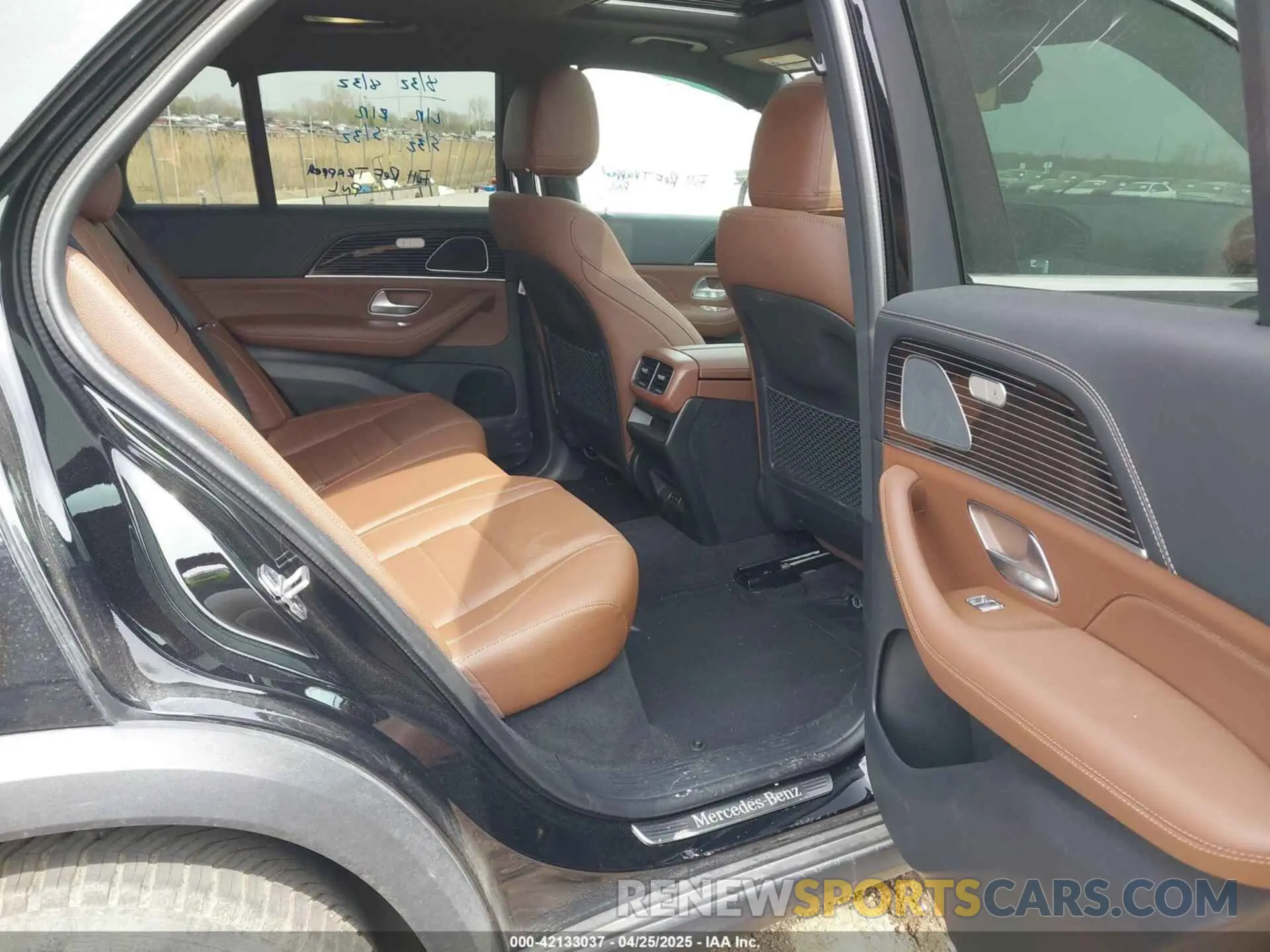 8 fotografías del automóvil dañado 4JGFB4FB3RB045757 MERCEDES-BENZ GLE 350 2024