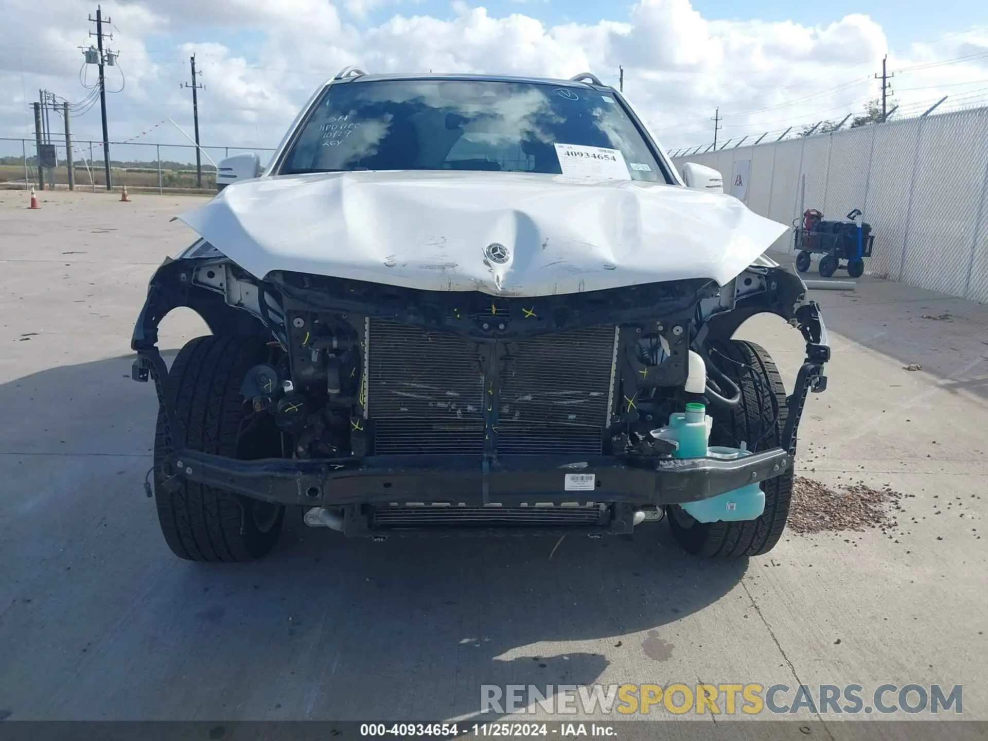 13 fotografías del automóvil dañado 4JGDA5GB0KB216629 MERCEDES-BENZ GLE 400 2019