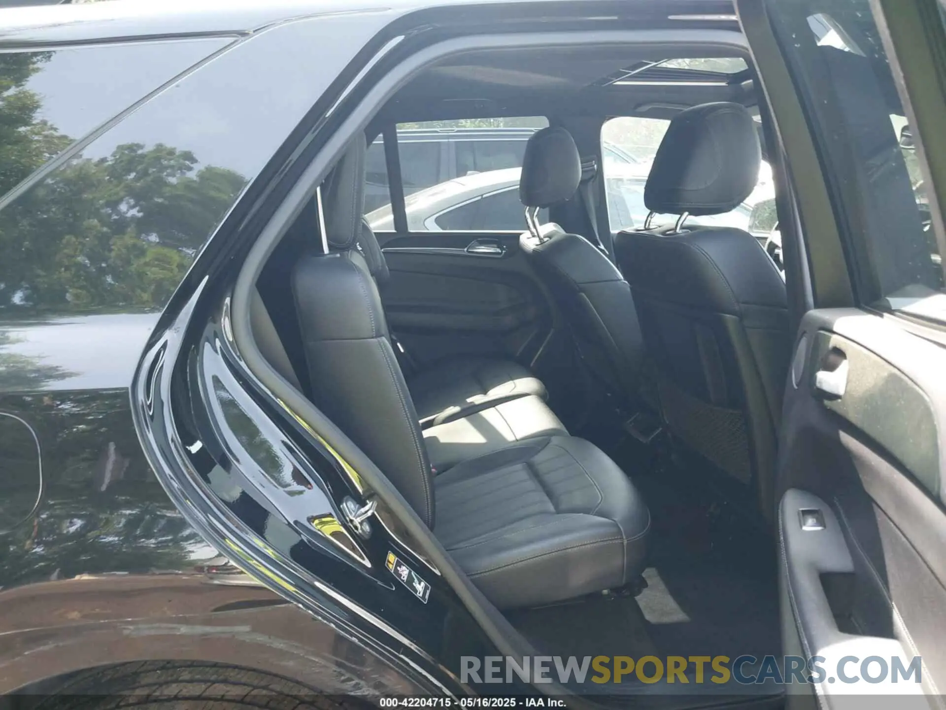 8 fotografías del automóvil dañado 4JGDA5GB5KB218442 MERCEDES-BENZ GLE 400 2019