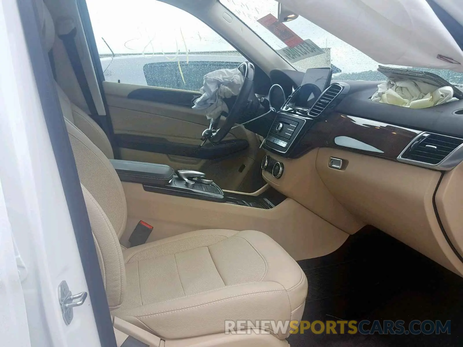 5 fotografías del automóvil dañado 4JGDA5GBXKB212314 MERCEDES-BENZ GLE 400 4M 2019