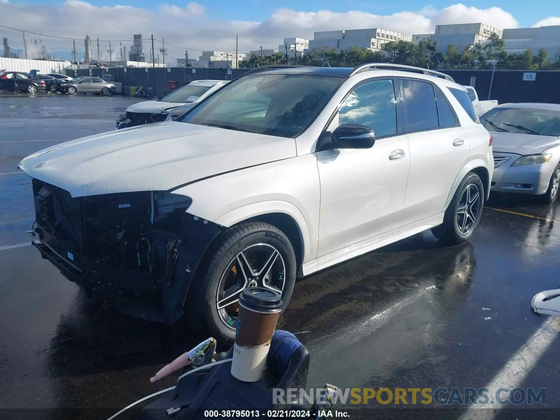 2 fotografías del automóvil dañado 4JGFB5KB2NA624377 MERCEDES-BENZ GLE 450 2022