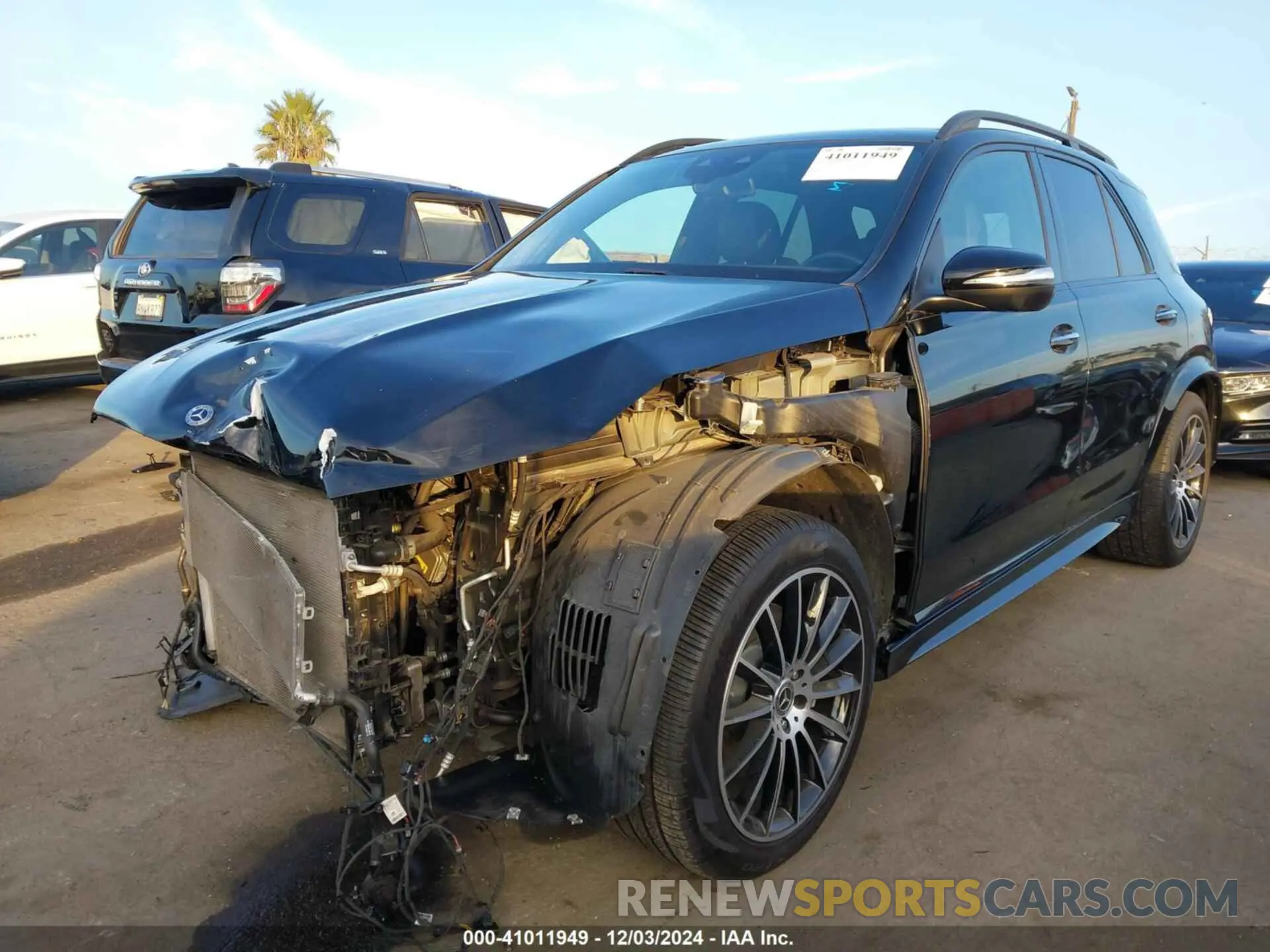 2 fotografías del automóvil dañado 4JGFB5KB2PA944172 MERCEDES-BENZ GLE 450 2023
