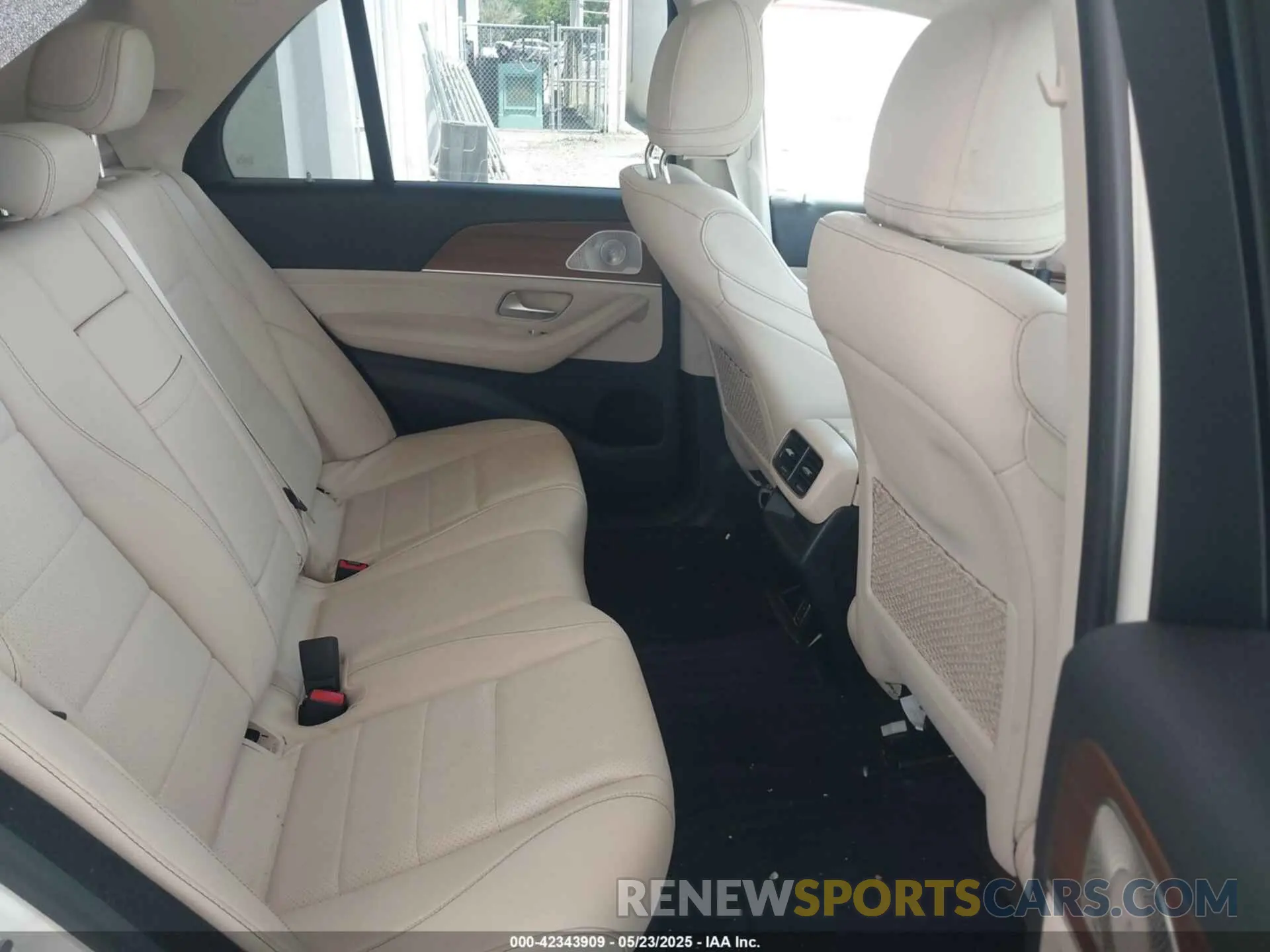 8 fotografías del automóvil dañado 4JGFB5KB4PA949664 MERCEDES-BENZ GLE 450 2023
