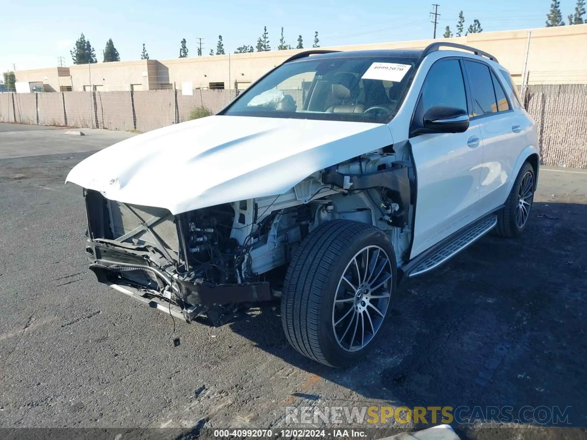 2 fotografías del automóvil dañado 4JGFB5KB8PA865105 MERCEDES-BENZ GLE 450 2023