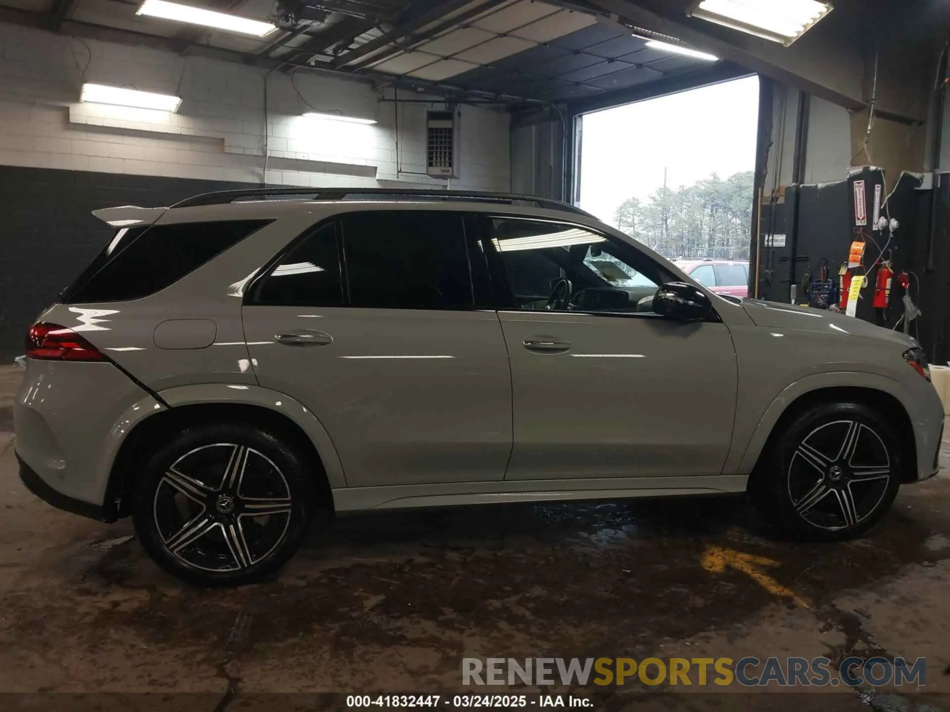 13 fotografías del automóvil dañado 4JGFB5KB9RB150766 MERCEDES-BENZ GLE 450 2024