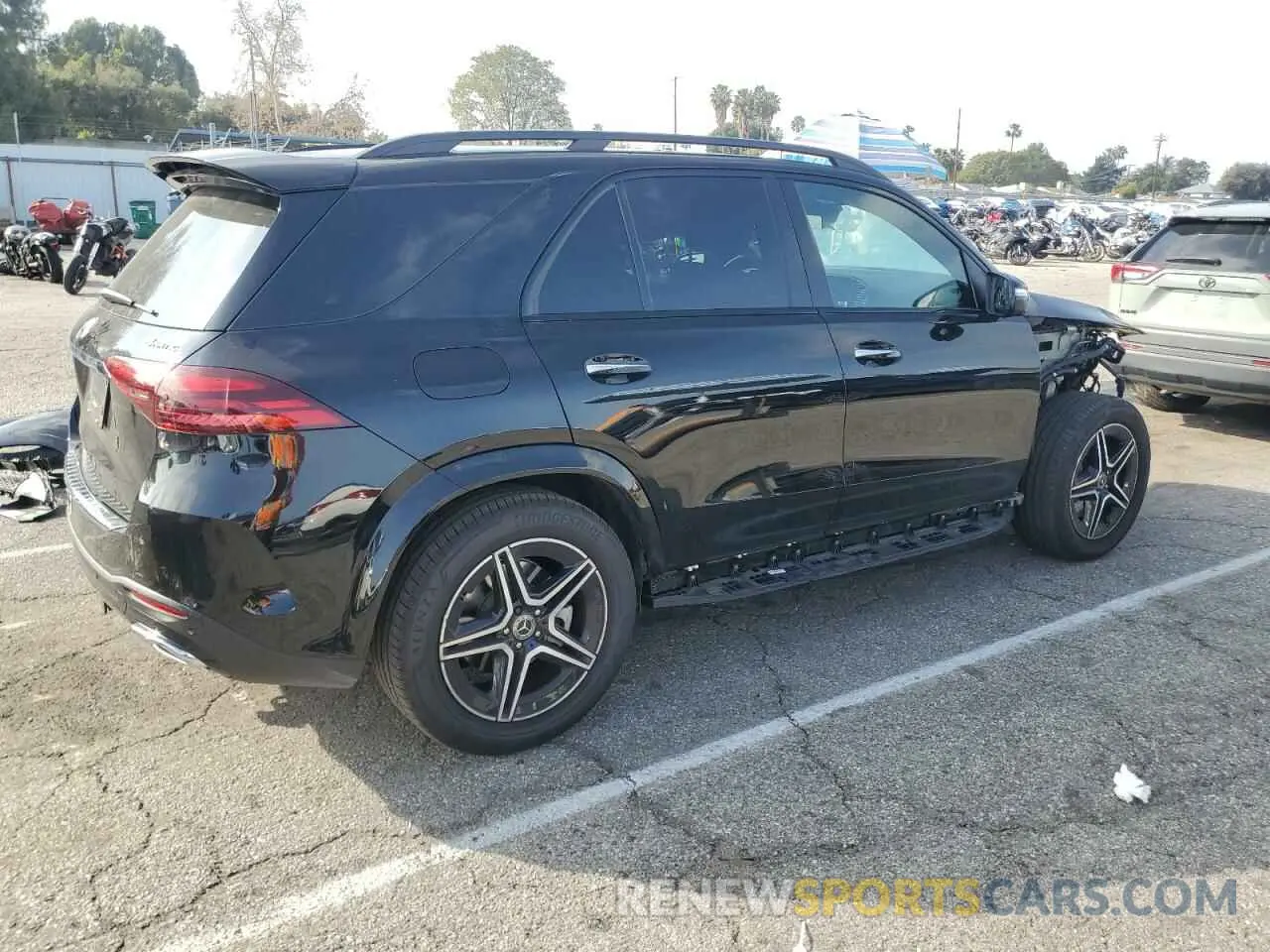 3 fotografías del automóvil dañado 4JGFB4GB1RB241405 MERCEDES-BENZ GLE 450E 4 2024