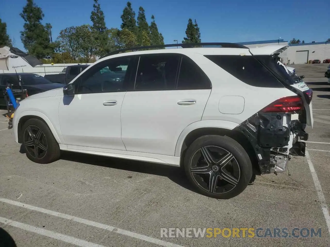 2 fotografías del automóvil dañado 4JGFB4GB7RB145035 MERCEDES-BENZ GLE 450E 4 2024