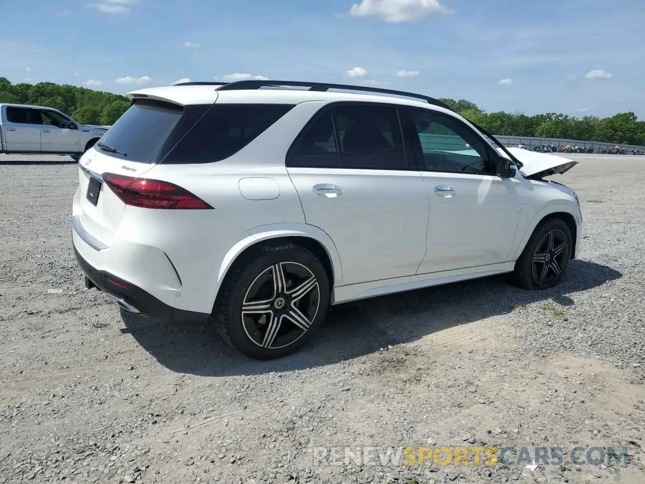 3 fotografías del automóvil dañado 4JGFB4GBXRB144767 MERCEDES-BENZ GLE 450E 4 2024