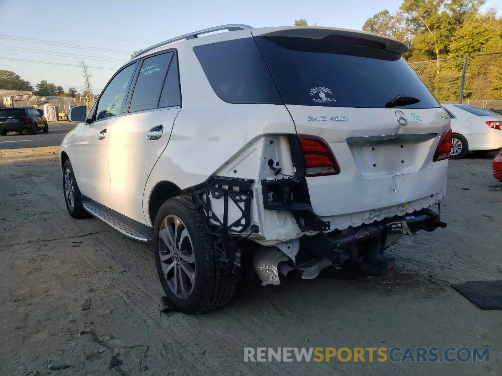 3 fotografías del automóvil dañado 4JGDA5GB4KB216293 MERCEDES-BENZ GLE-CLASS 2019