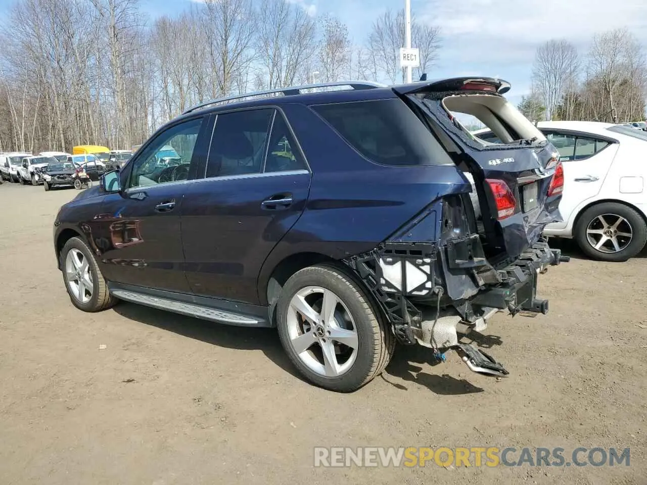 2 fotografías del automóvil dañado 4JGDA5GB9KB215933 MERCEDES-BENZ GLE-CLASS 2019