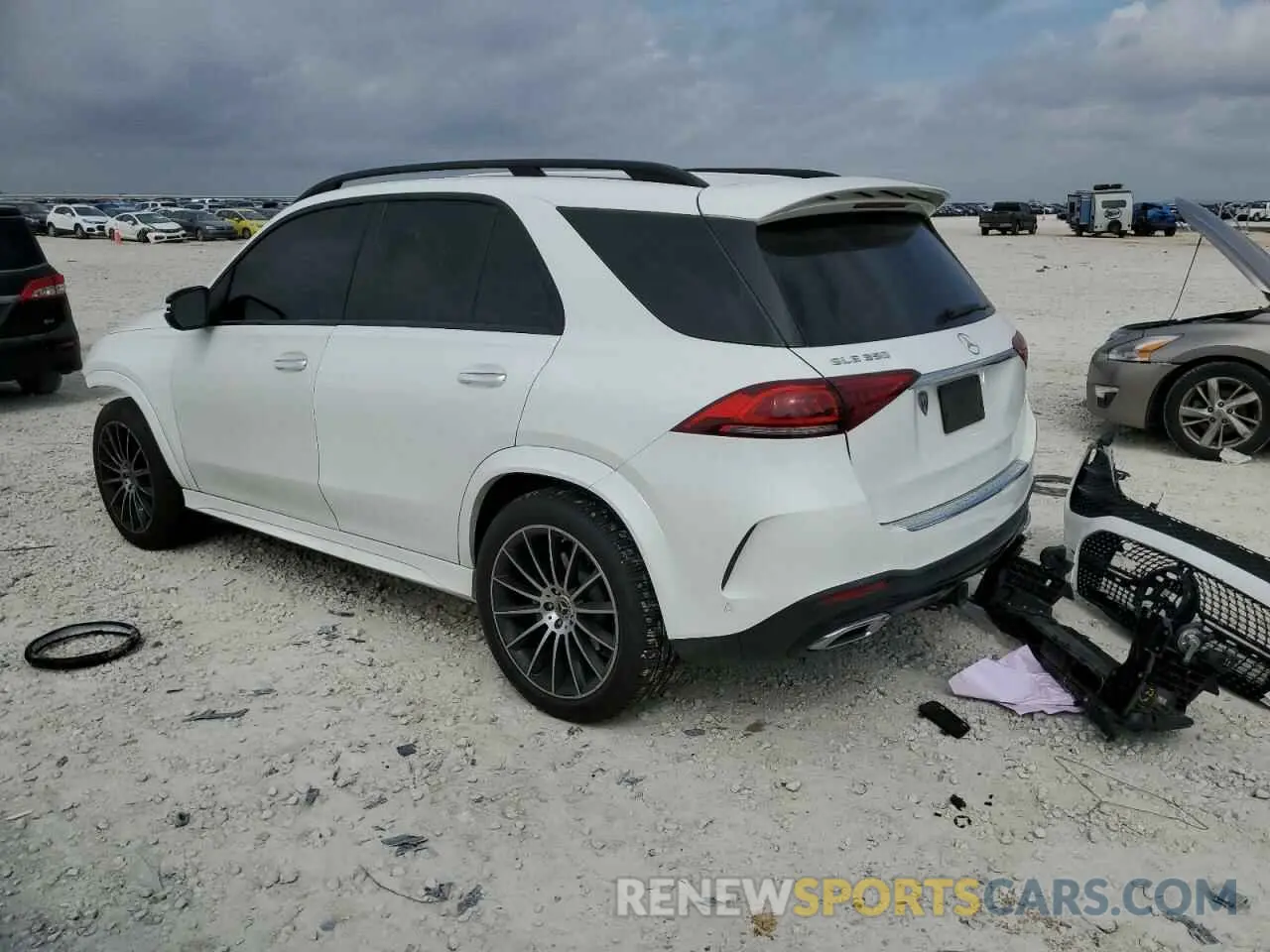 2 fotografías del automóvil dañado 4JGFB4JB3LA179690 MERCEDES-BENZ GLE-CLASS 2020